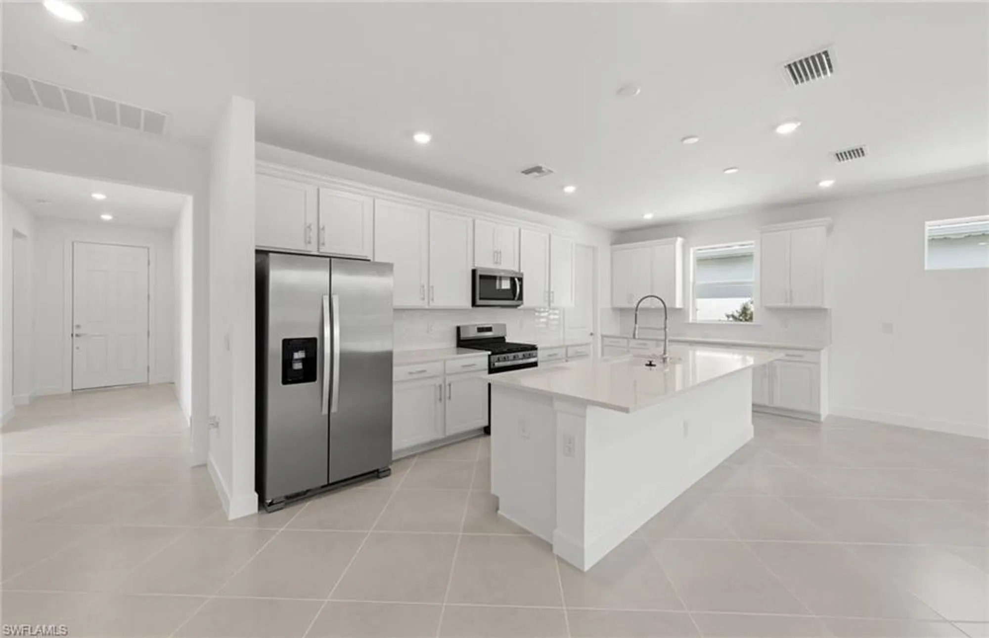 Property Slideshow image 4 of 46 | 17290 willow tree ln, North Fort Myers, FL, 33917