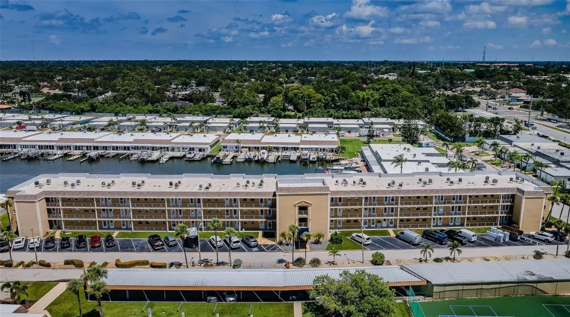Property Slideshow image 31 of 89 | 1 boca ciega point blvd apt 314, Saint Petersburg, FL, 33708
