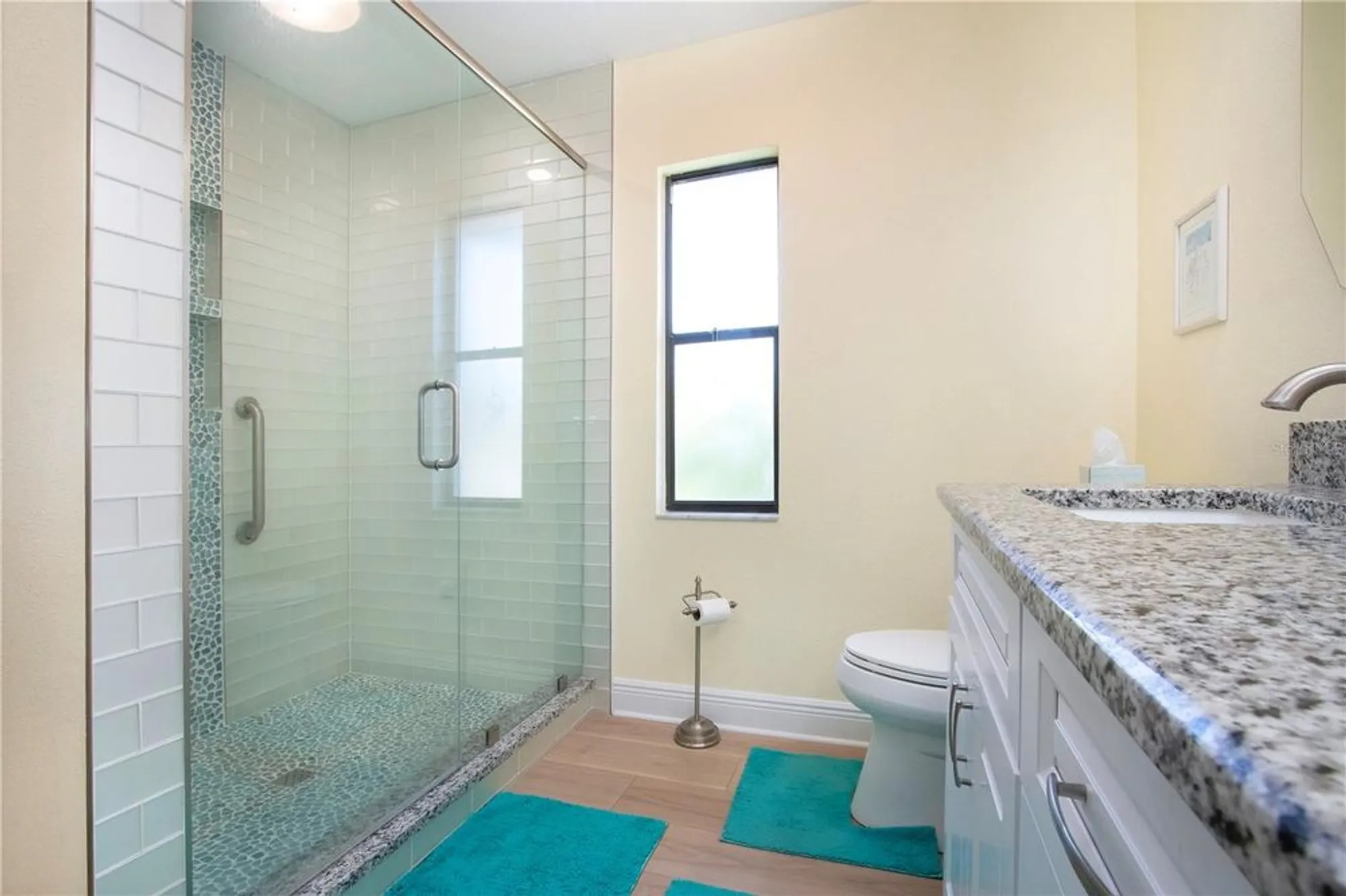 Property Slideshow image 48 of 69 | 2016 east view dr, Sun City Center, FL, 33573