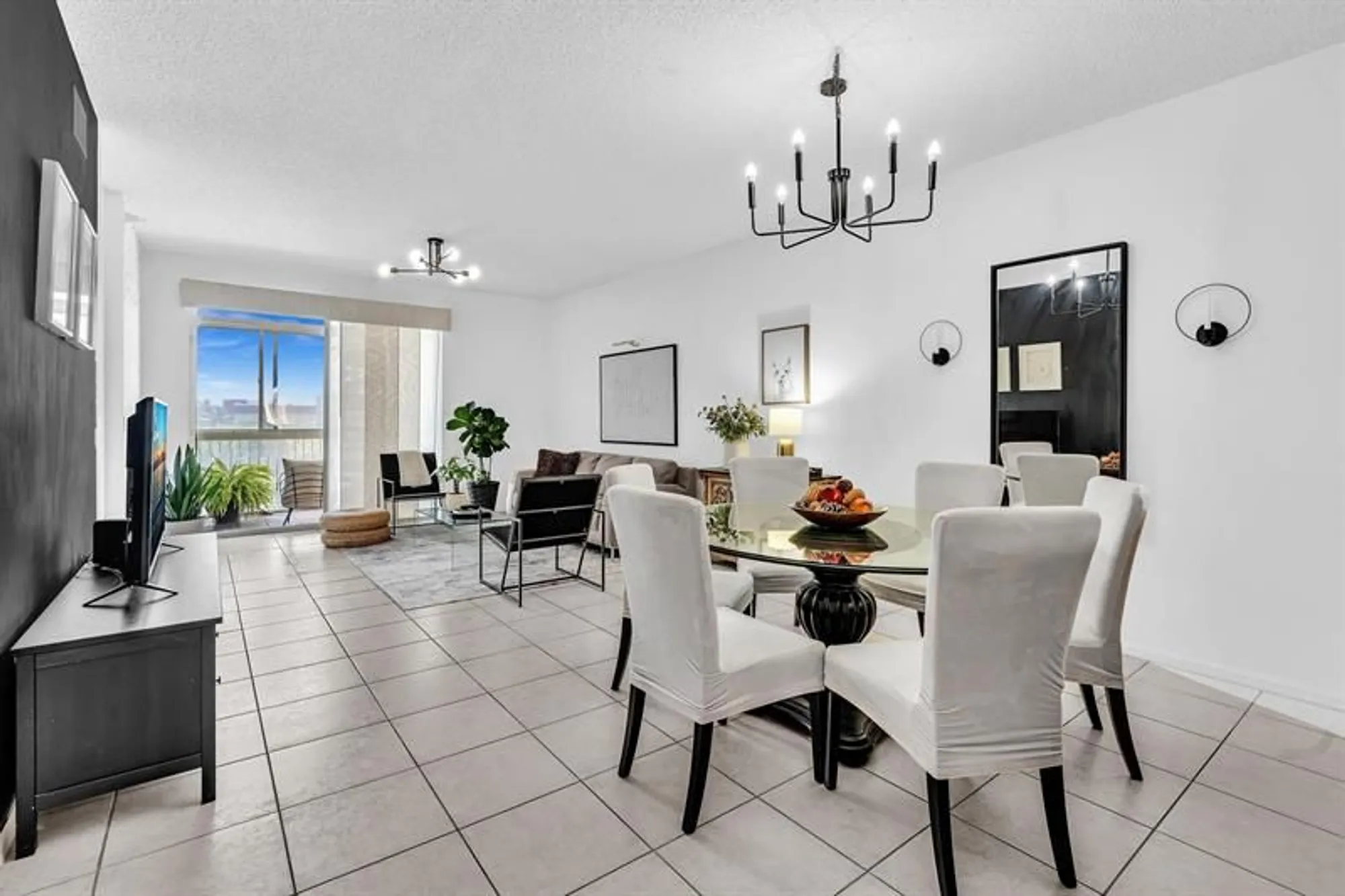 Property Slideshow image 19 of 82 | 7775 southampton ter 405, Tamarac, FL, 33321