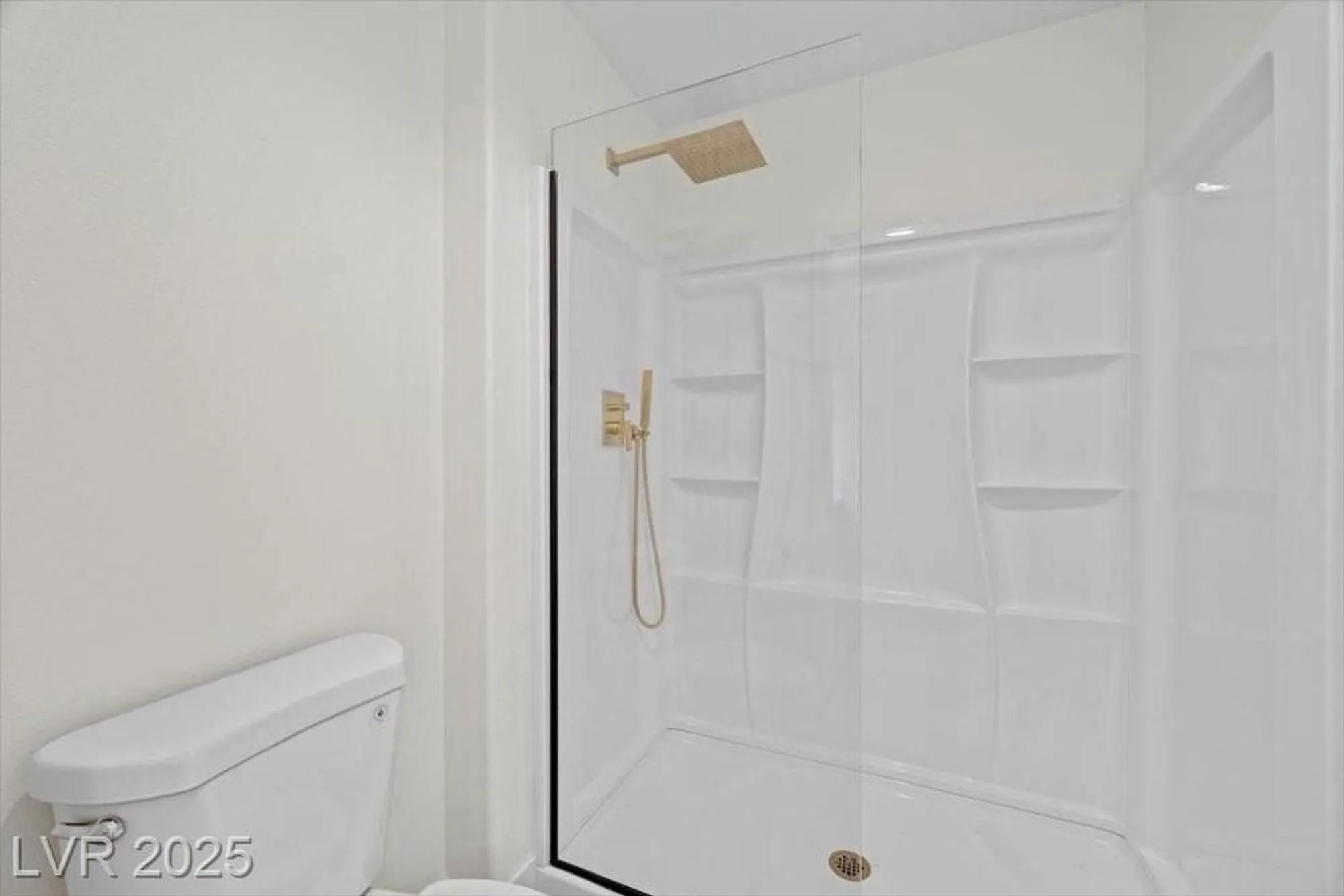 Property Slideshow image 18 of 27 | 2216 spring water dr, Las Vegas, NV, 89134