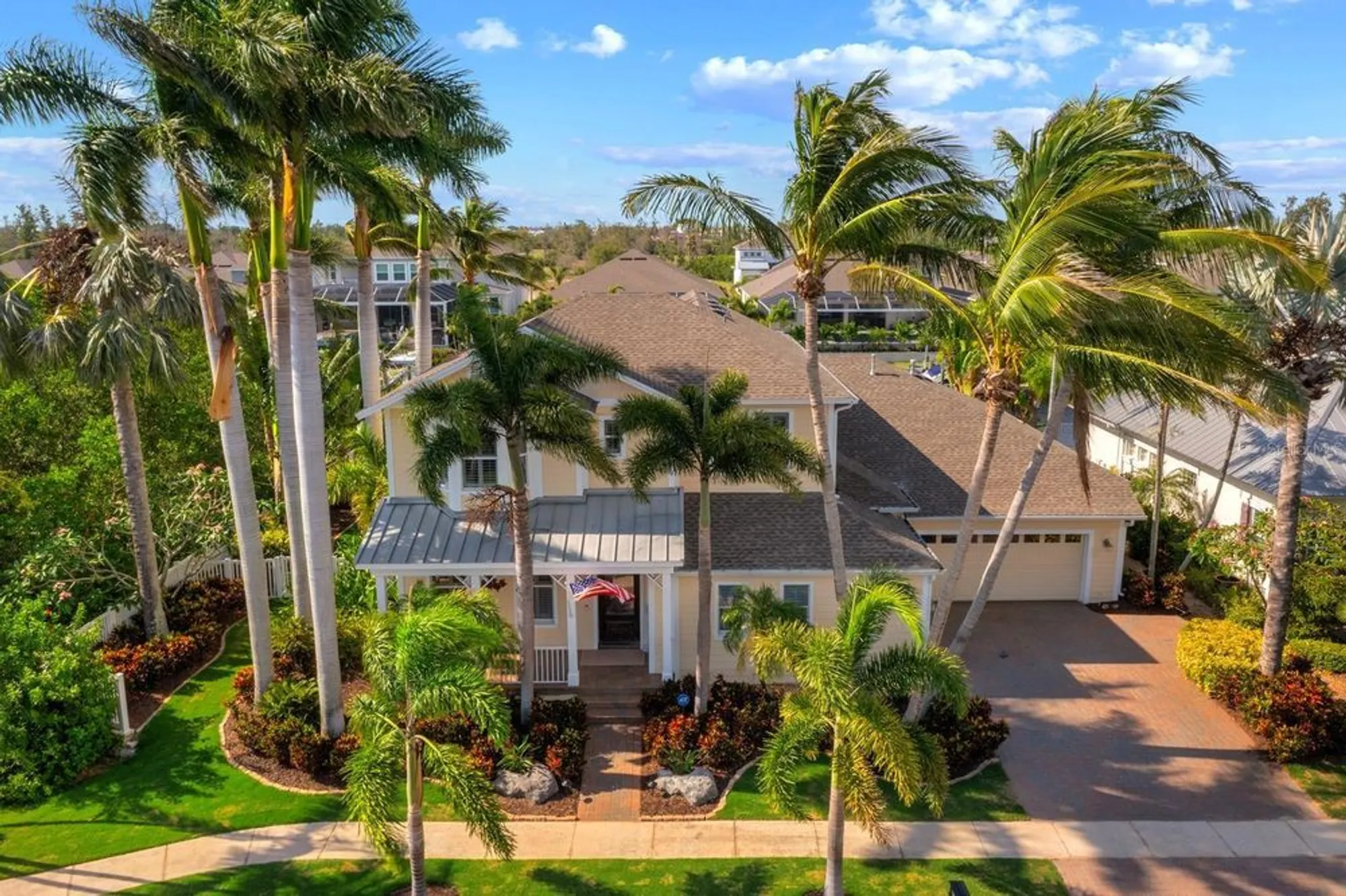 Property Slideshow image 2 of 45 | 703 islebay dr, Apollo Beach, FL, 33572