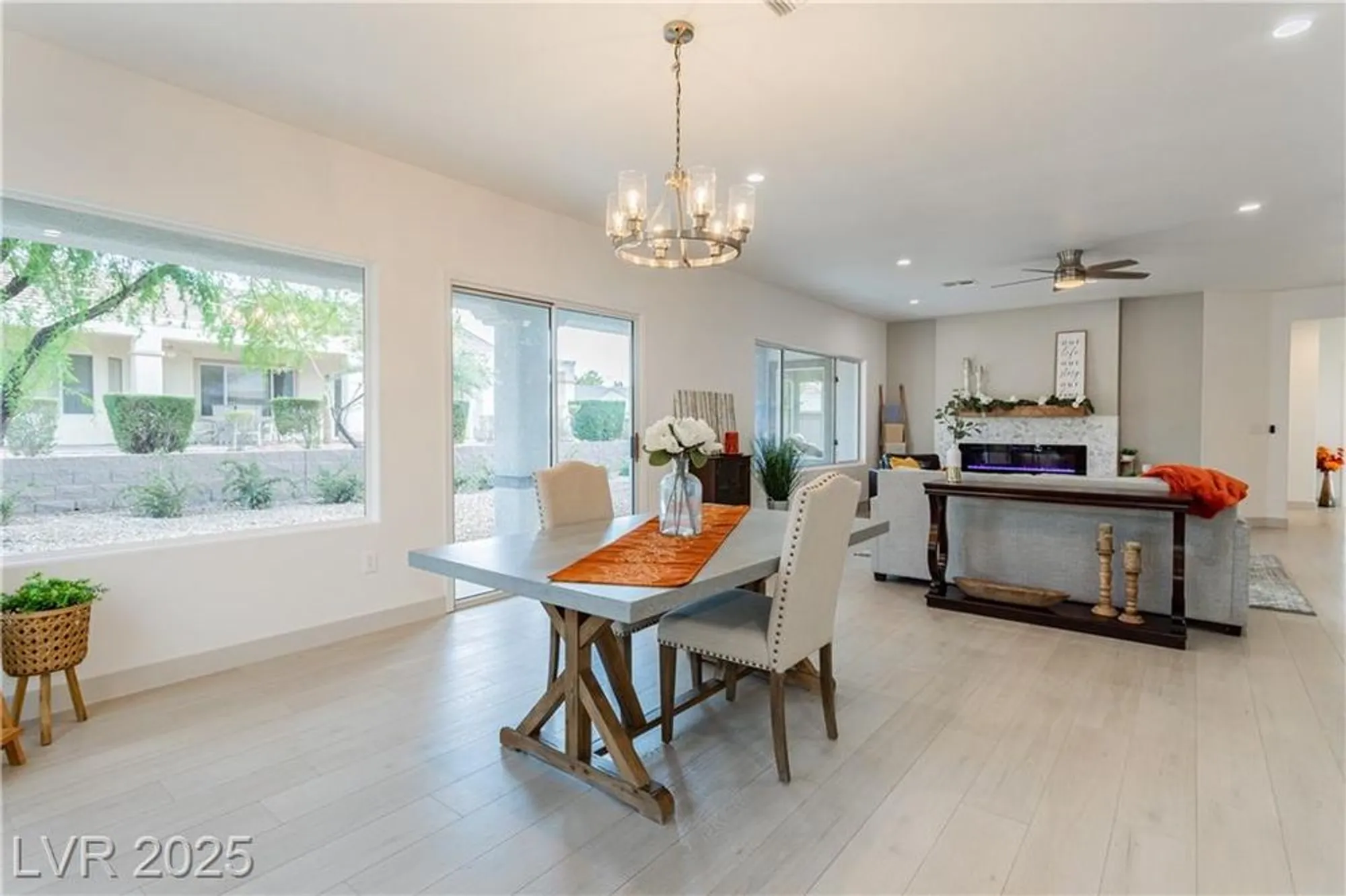 Property Slideshow image 24 of 72 | 2589 evansville ave, Henderson, NV, 89052