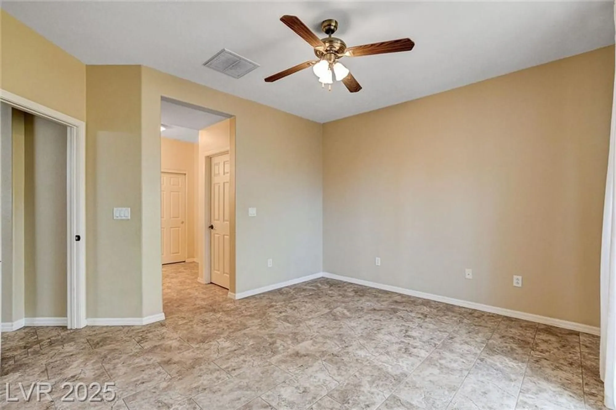 Property Slideshow image 19 of 57 | 4534 regalo bello st, Las Vegas, NV, 89135