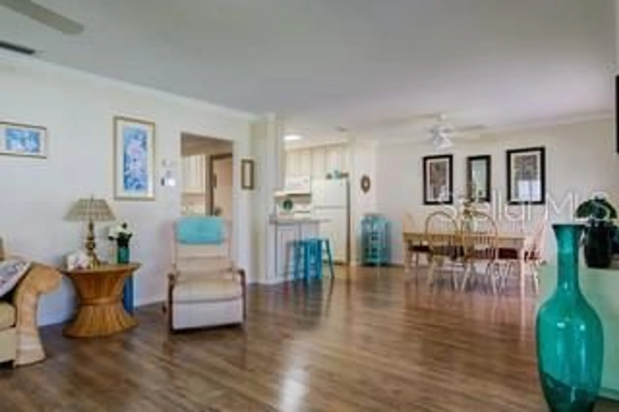Property Slideshow image 8 of 49 | 2609 riverbluff pkwy # 146, Sarasota, FL, 34231
