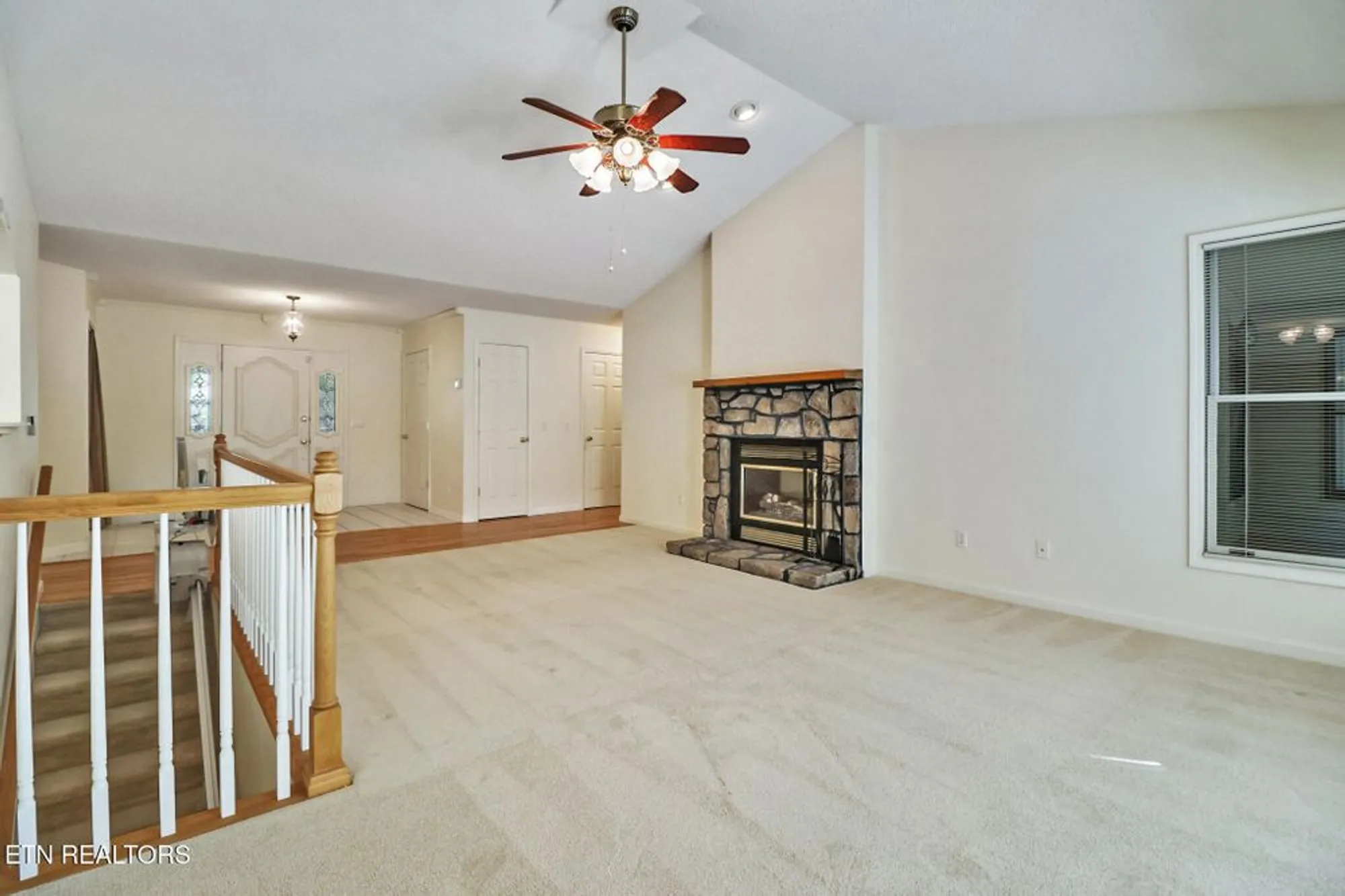 Property Slideshow image 9 of 54 | 104 flossmoor cir, Crossville, TN, 38558