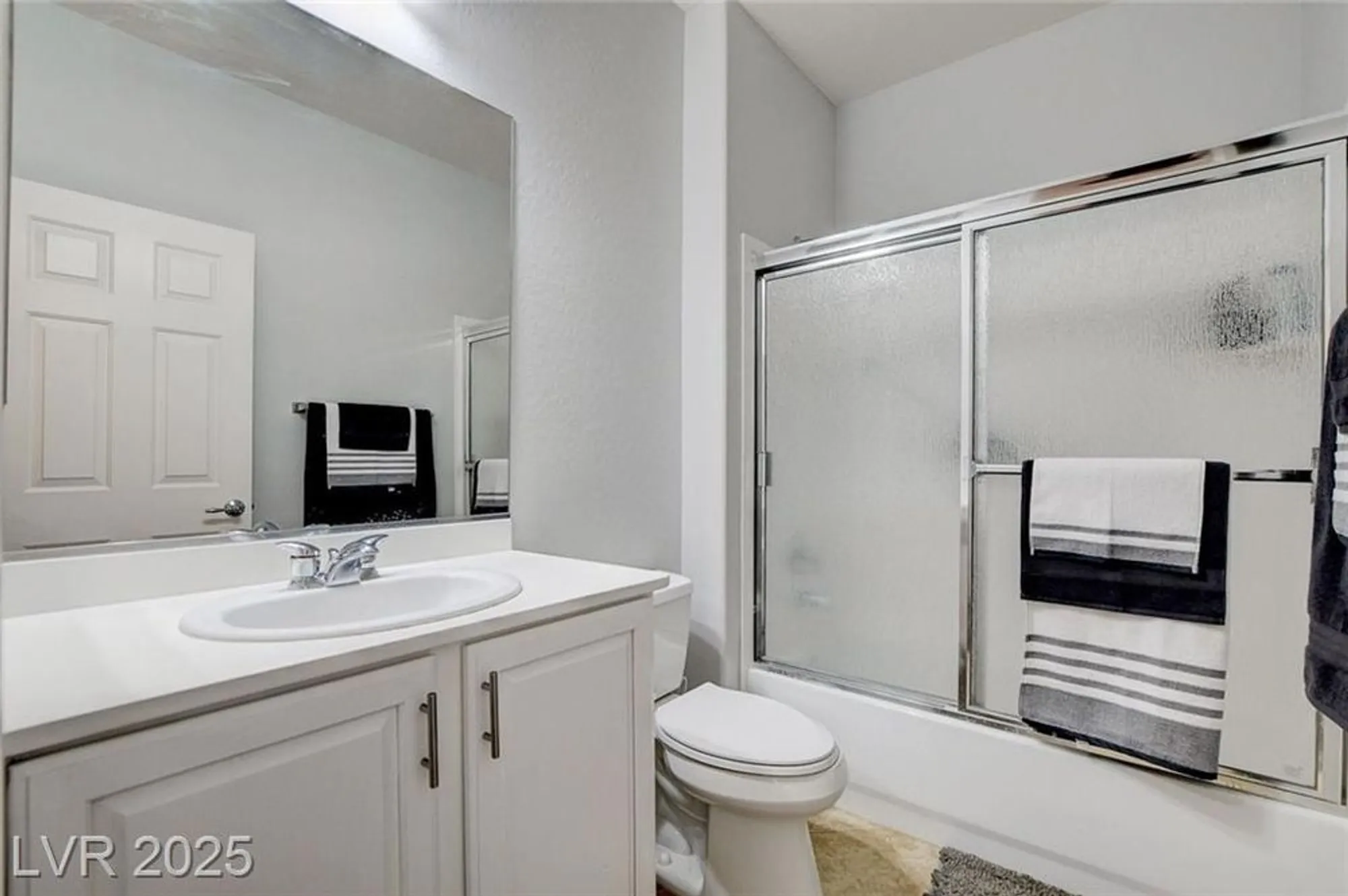 Property Slideshow image 34 of 72 | 2576 binary stars st, Henderson, NV, 89044