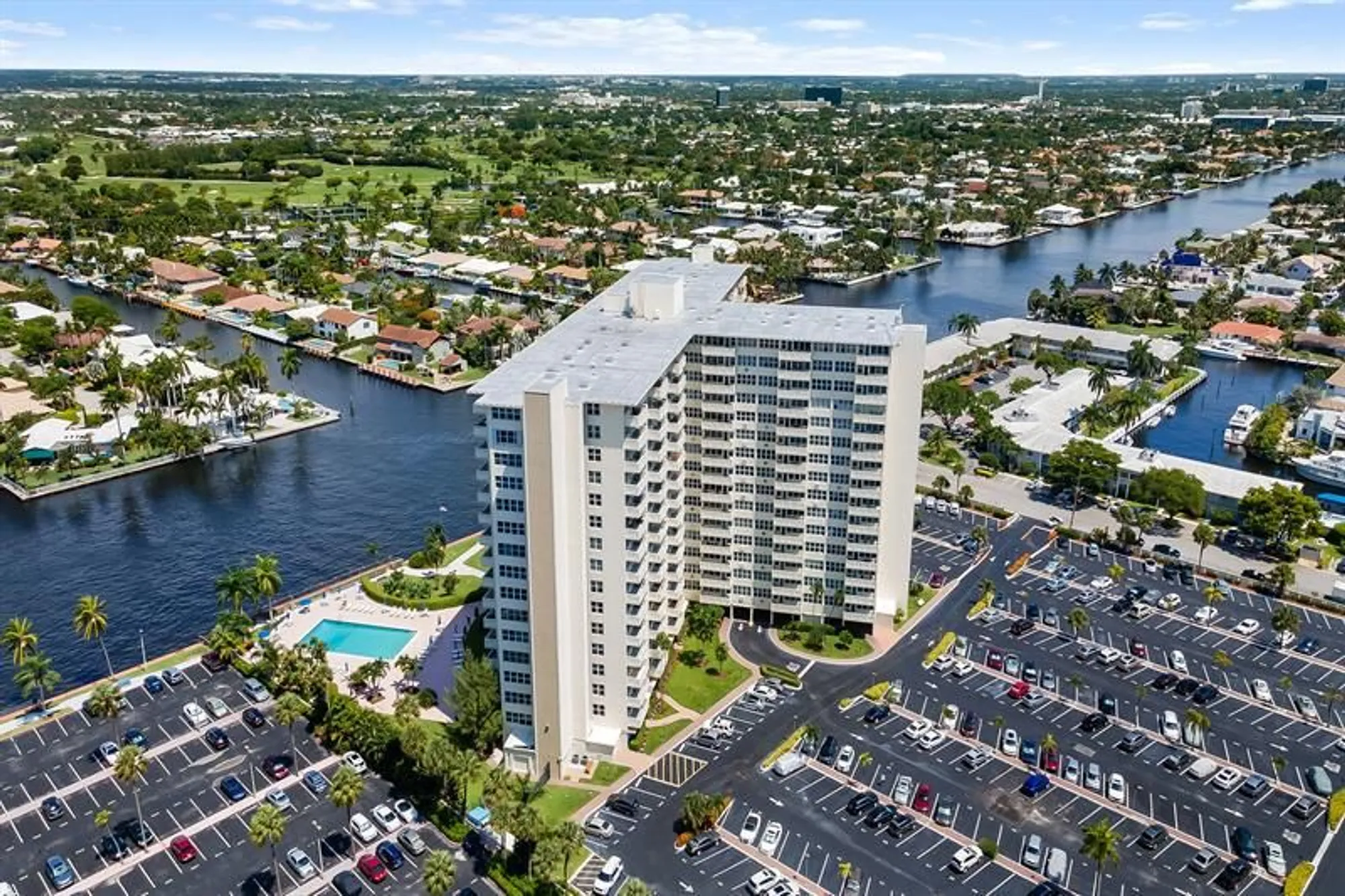 Property Slideshow image 32 of 41 | 3200 ne 36th st 1612, Fort Lauderdale, FL, 33308