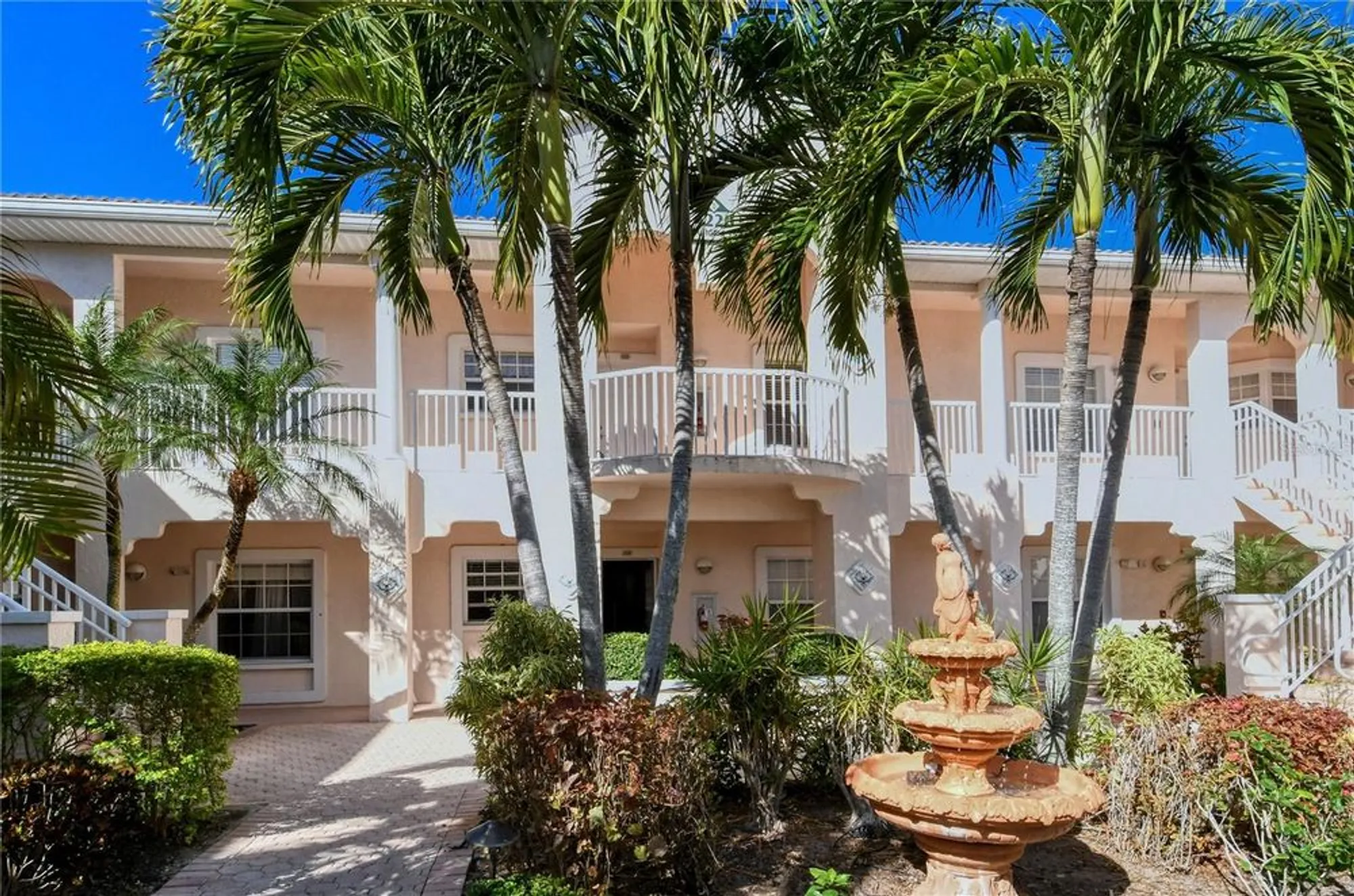 Property Slideshow image 3 of 37 | 4224 central sarasota pkwy 1116, Sarasota, FL, 34238