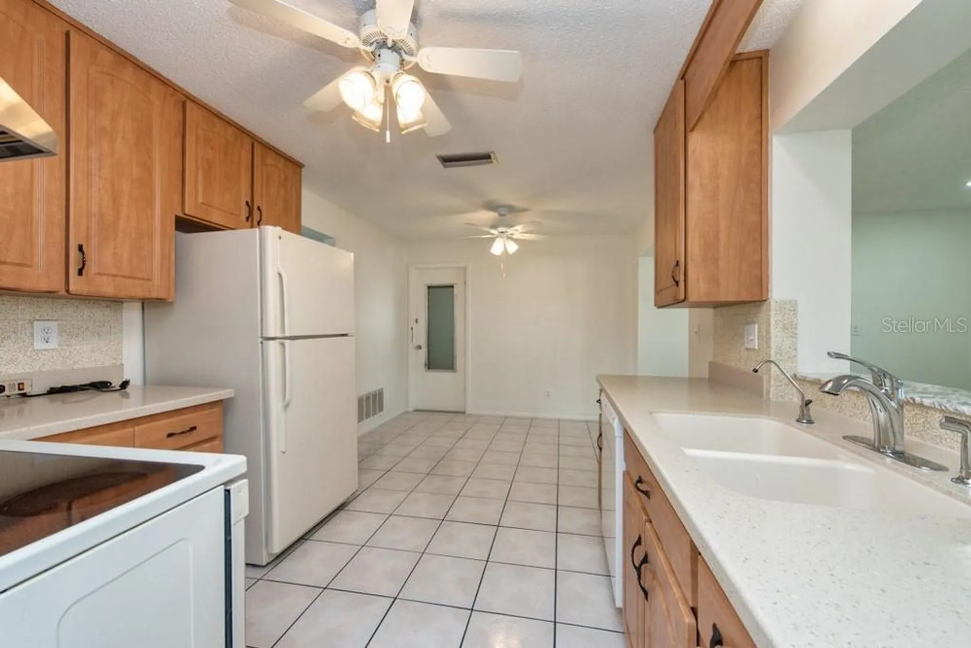Property Slideshow image 11 of 39 | 3843 97th ter, Pinellas Park, FL, 33782