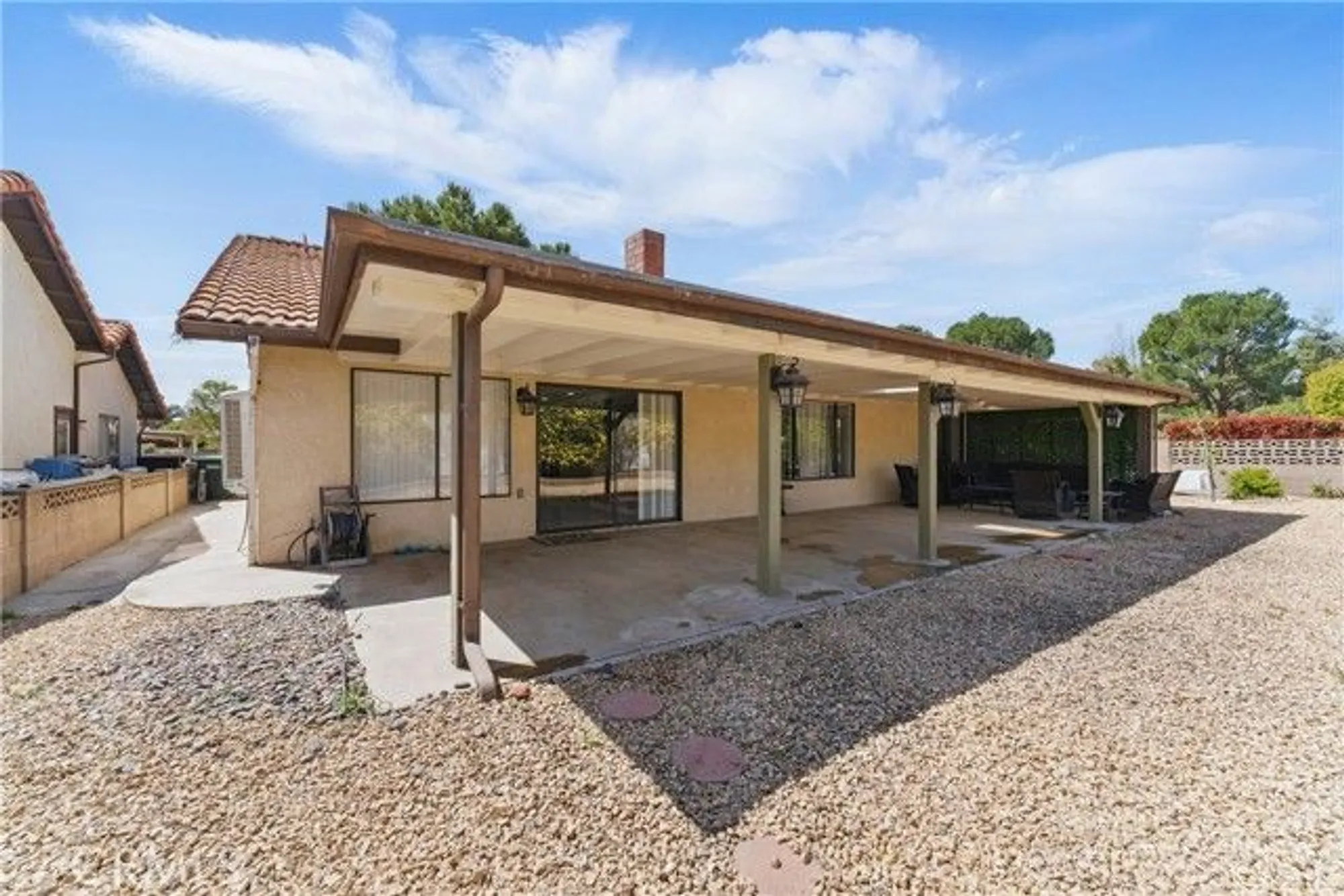 Property Slideshow image 32 of 36 | 2250 redwood dr, Hemet, CA, 92545