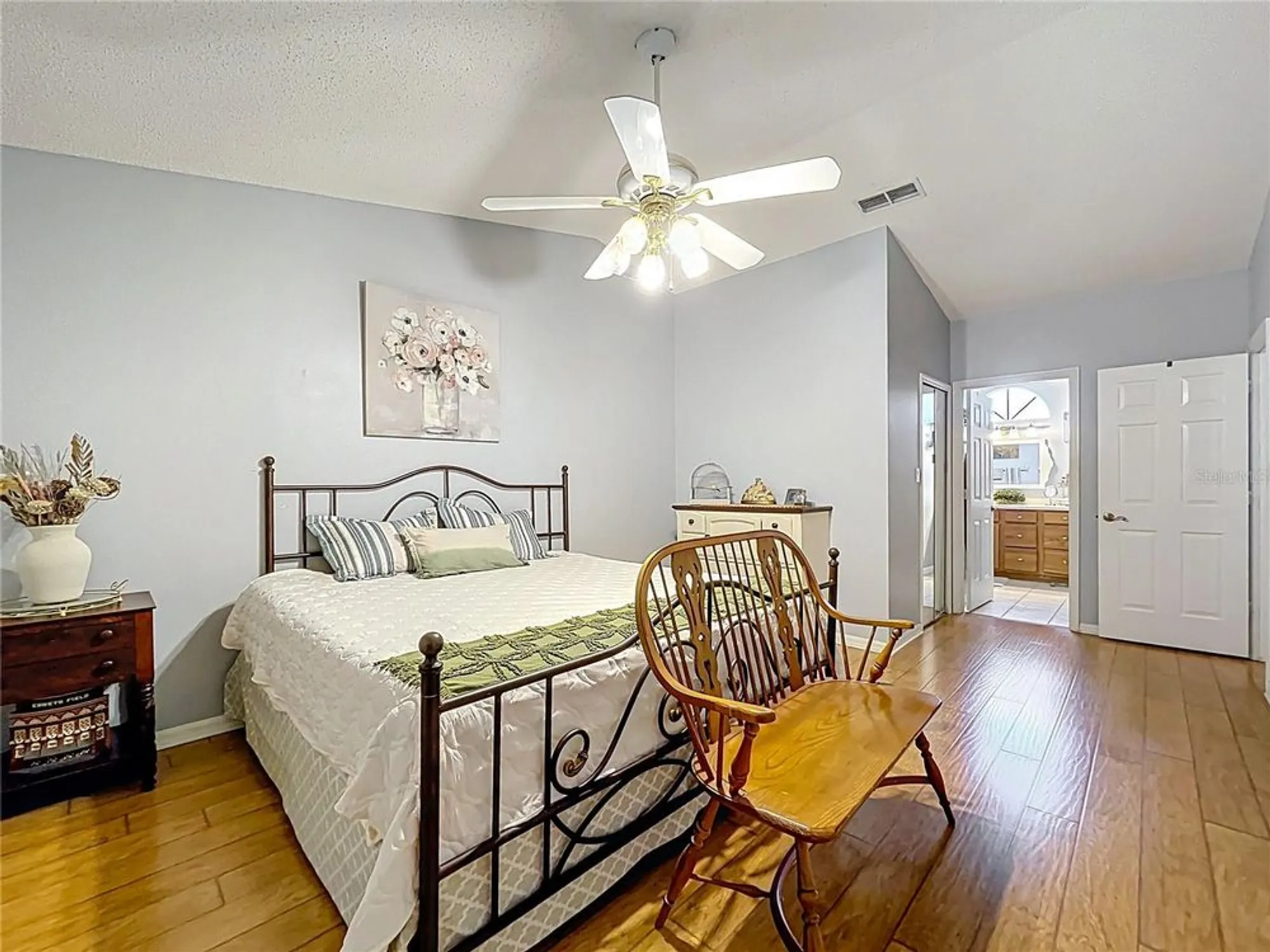 Property Slideshow image 37 of 52 | 26338 glen eagle dr, Leesburg, FL, 34748