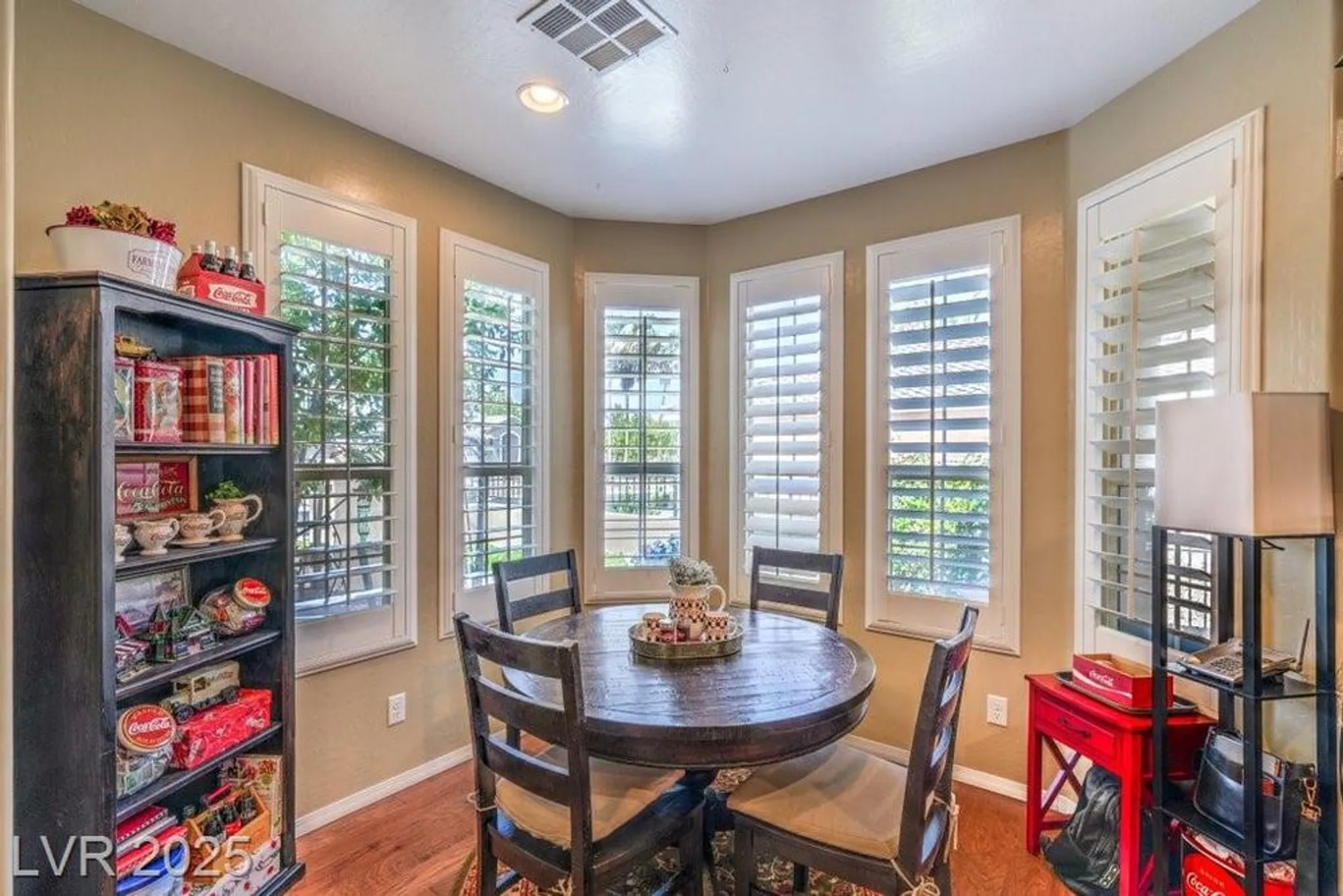 Property Slideshow image 13 of 37 | 3709 corte bella hills ave, North Las Vegas, NV, 89081