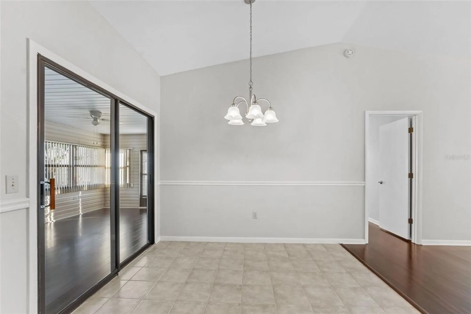 Property Slideshow image 9 of 27 | 4904 goldenview ln, Lakeland, FL, 33811