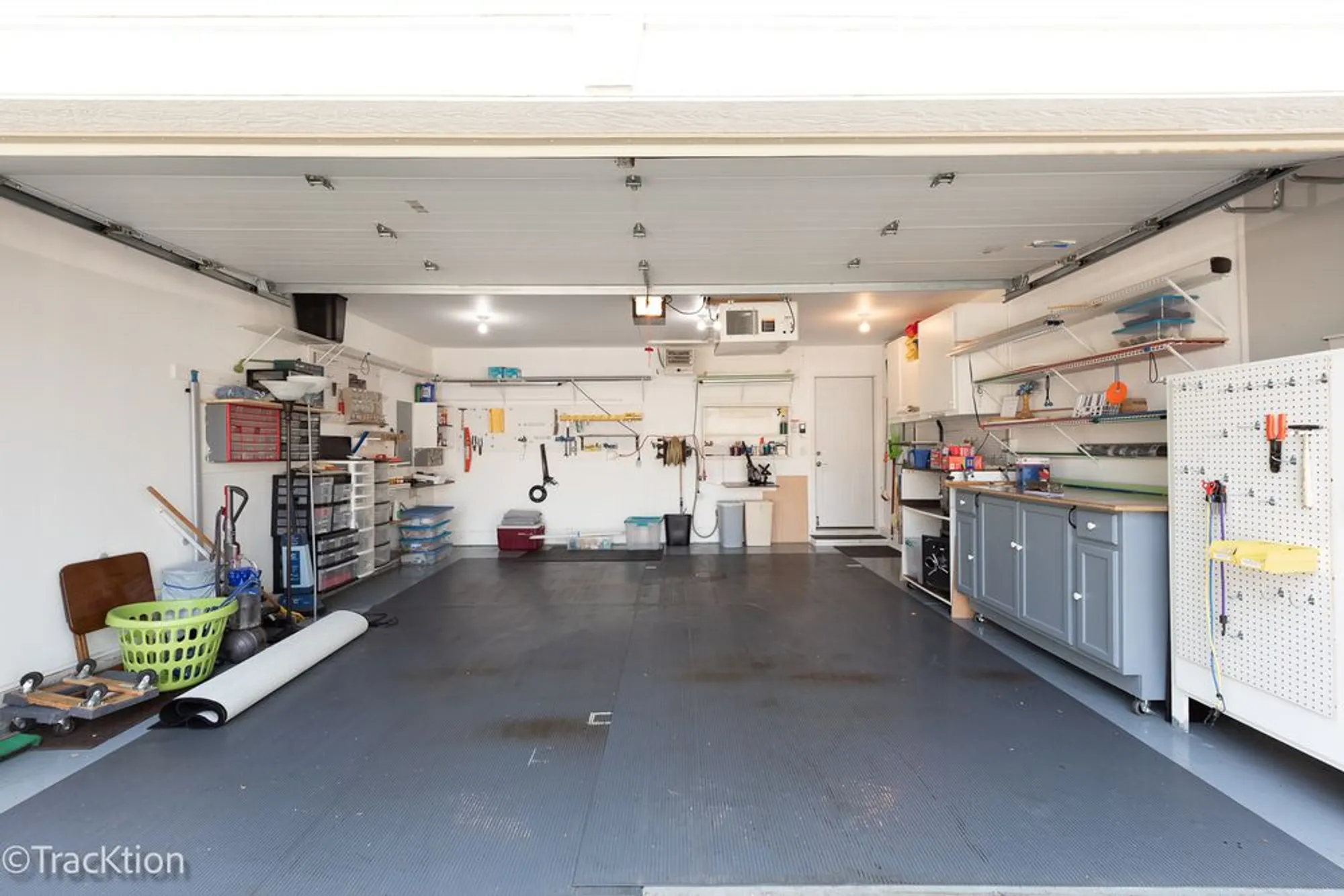 Property Slideshow image 30 of 33 | 704 flag dr, Shorewood, IL, 60404