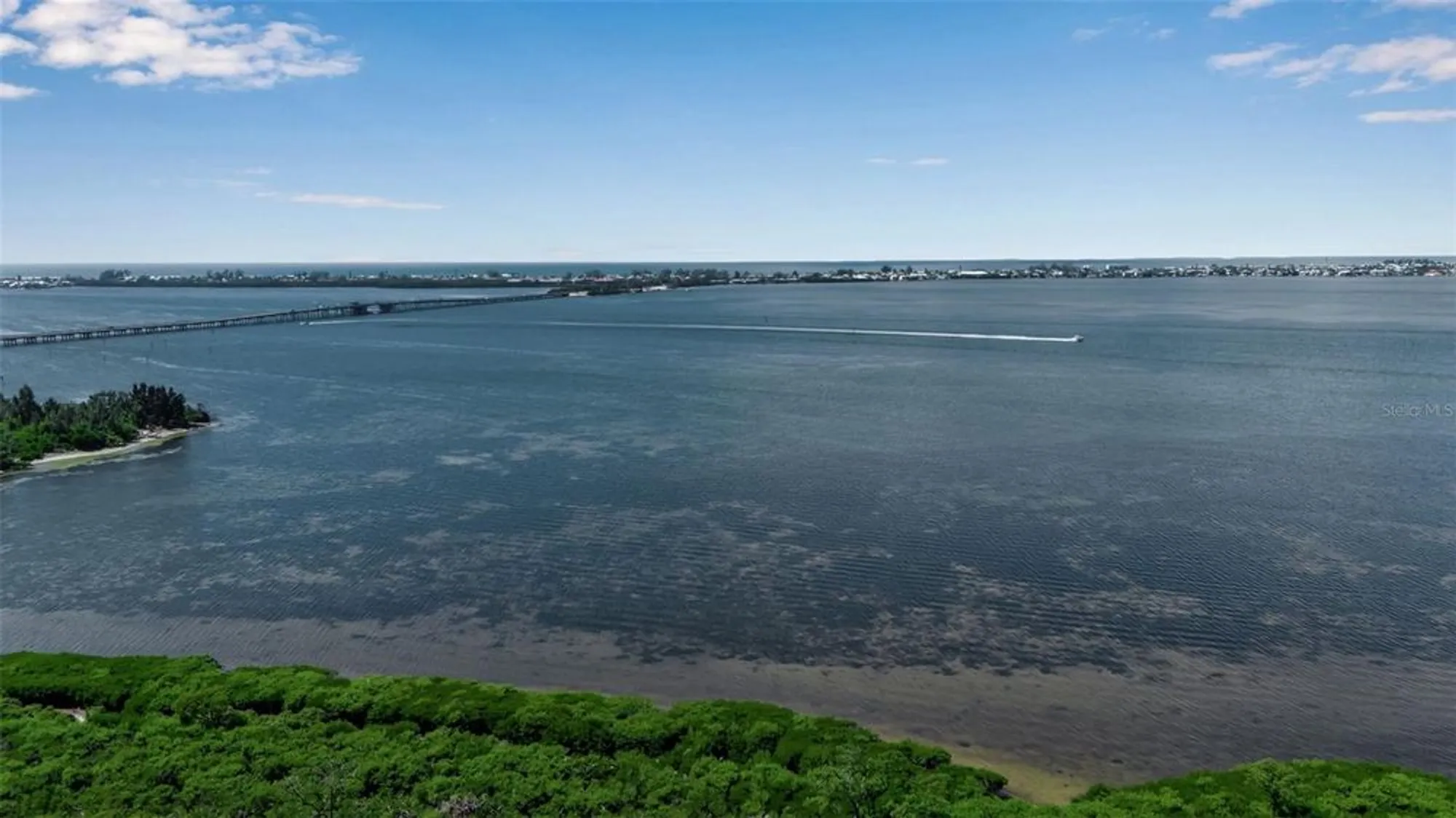 Property Slideshow image 70 of 99 | 321 sapphire lake dr 202, Bradenton, FL, 34209