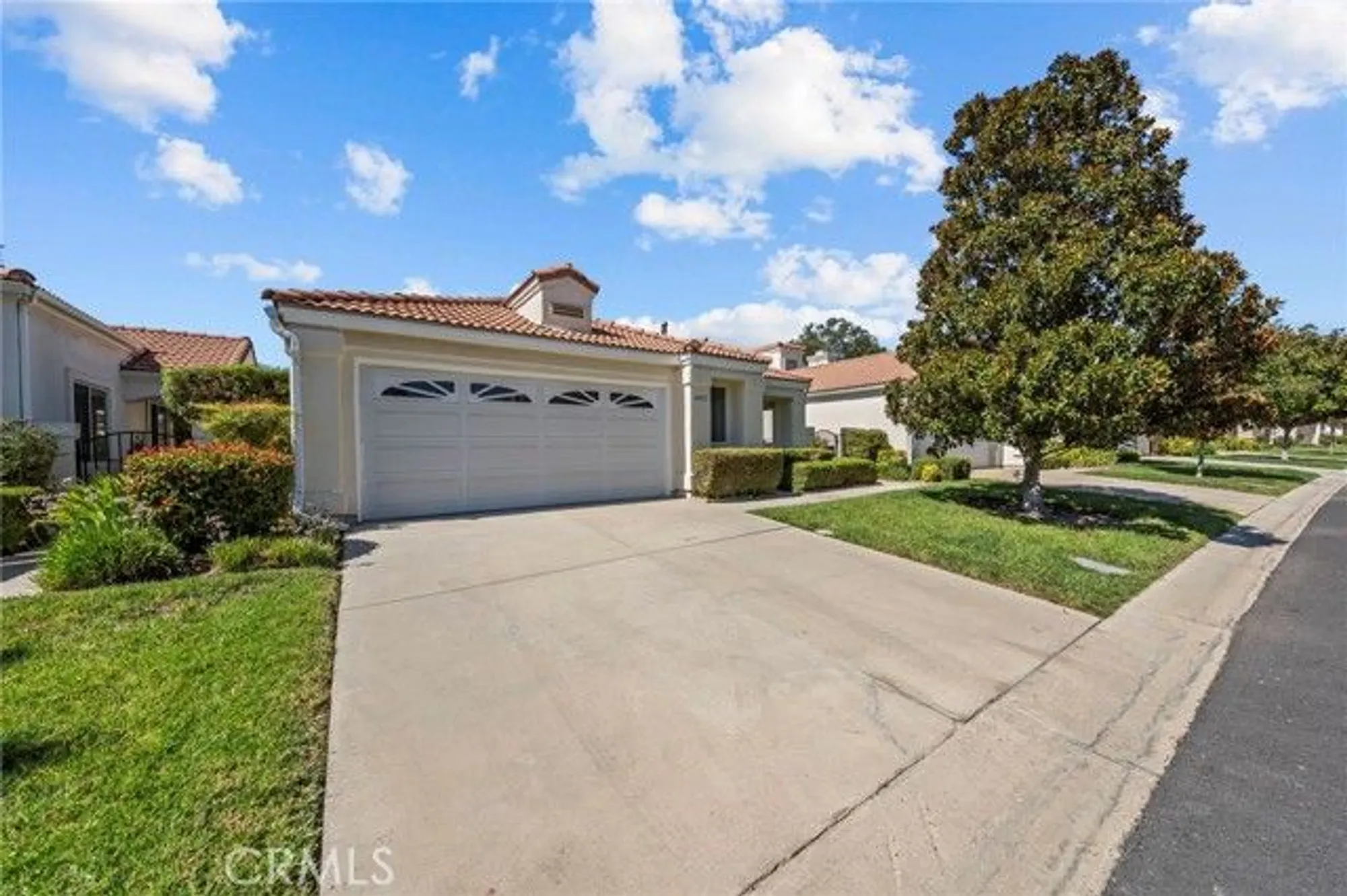 Property Slideshow image 4 of 46 | 40415 via francisco, Murrieta, CA, 92562