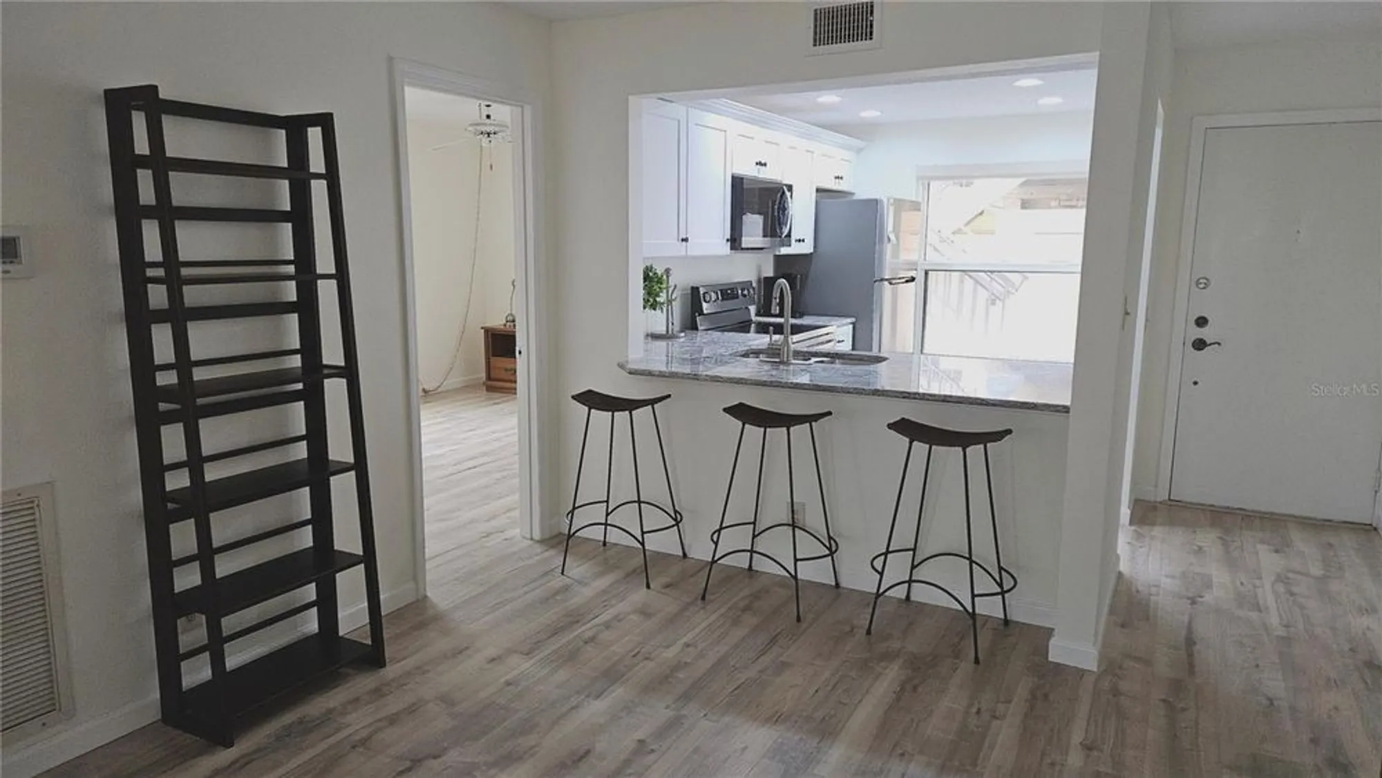 Property Slideshow image 4 of 32 | 6177 sun blvd apt 108, St Petersburg, FL, 33715