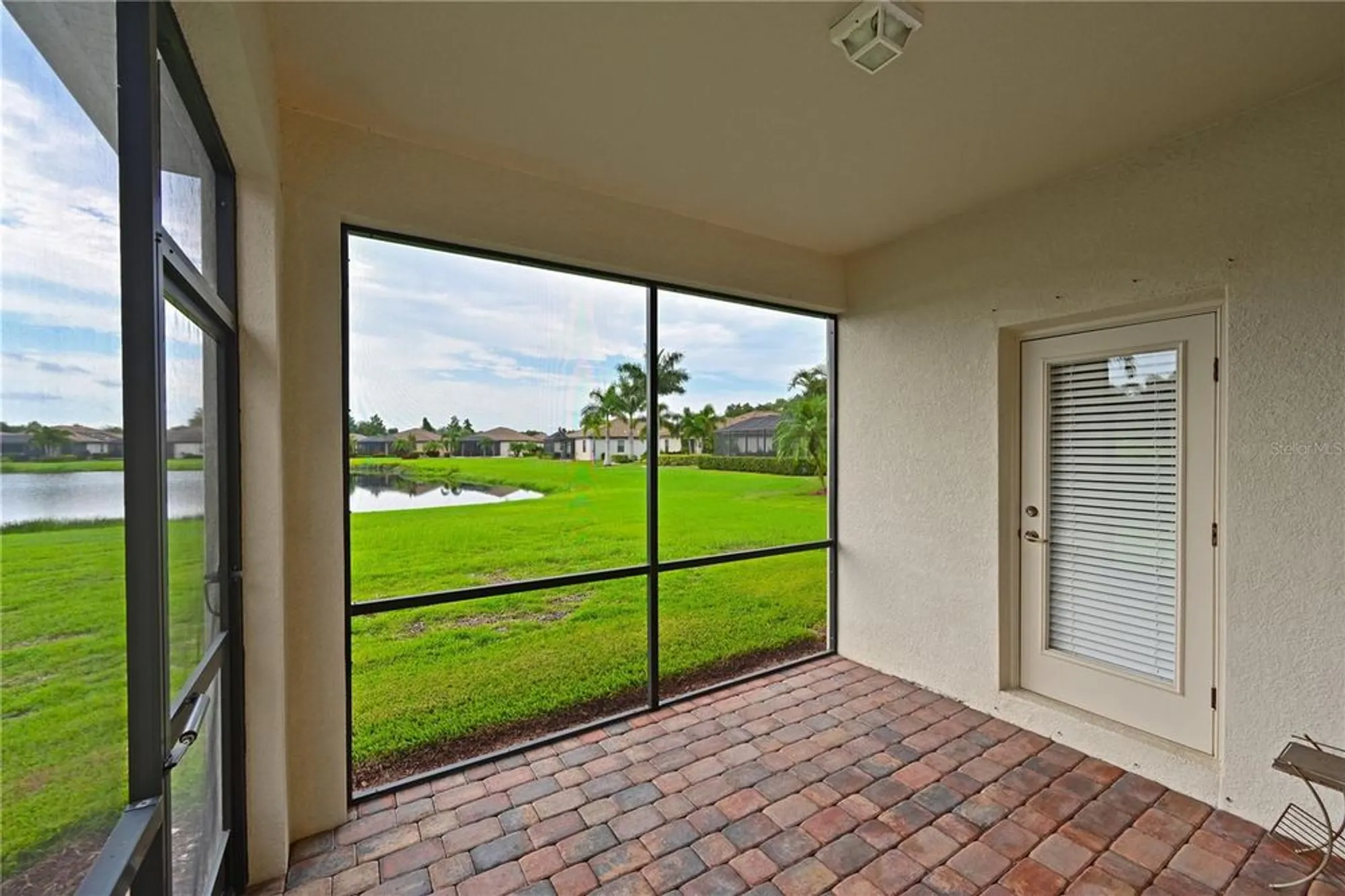 Property Slideshow image 23 of 53 | 7114 quiet creek dr, Bradenton, FL, 34212