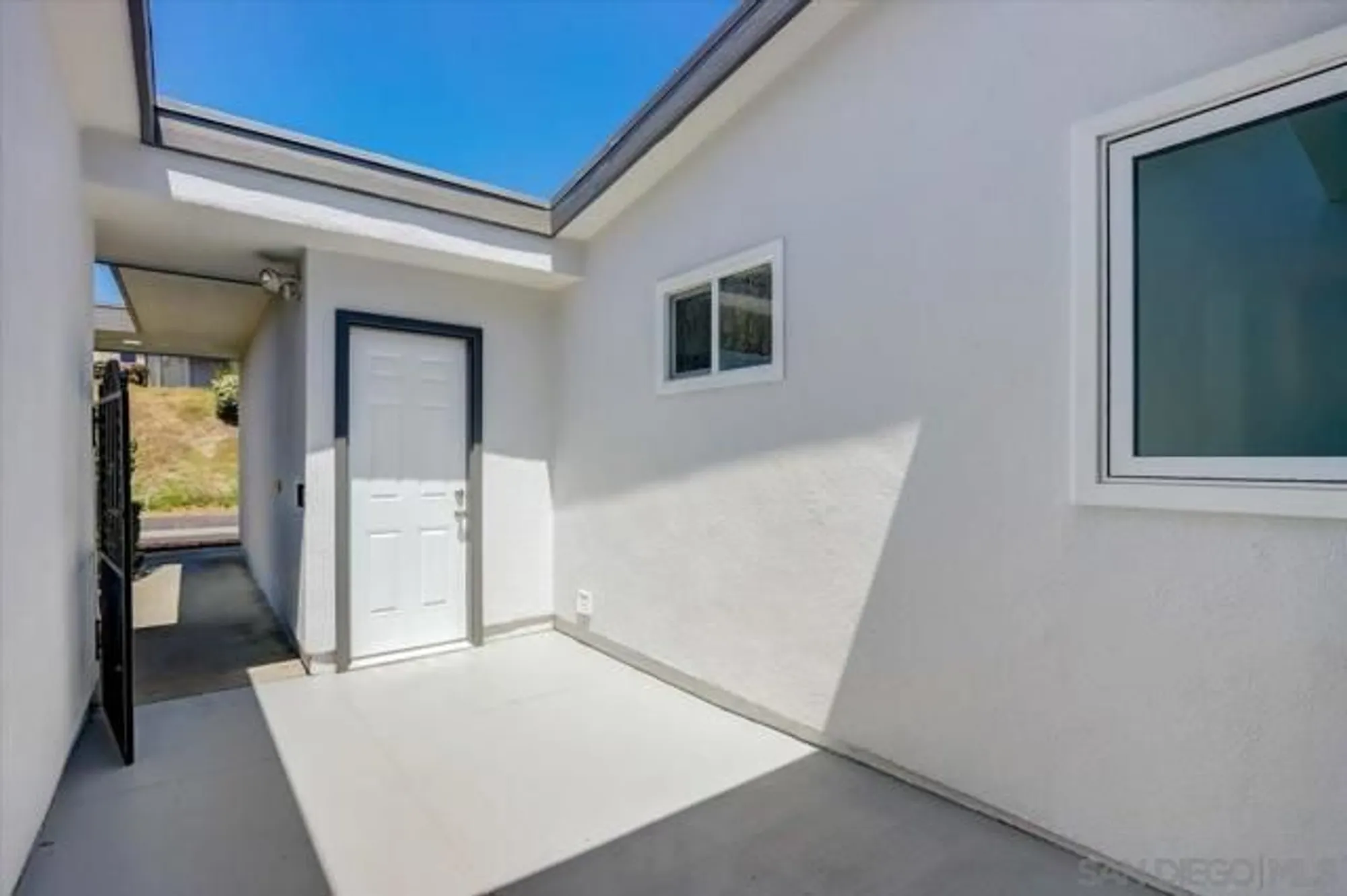 Property Slideshow image 5 of 43 | 3808 vista campana 38, Oceanside, CA, 92057
