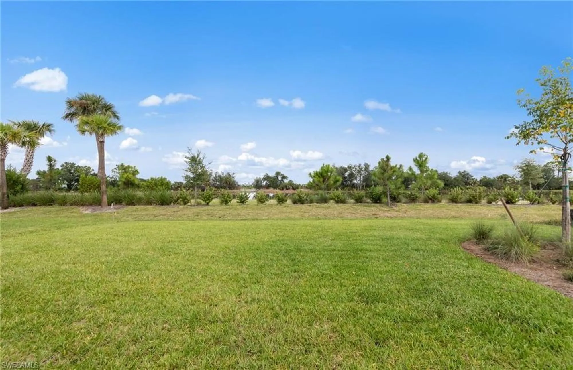Property Slideshow image 22 of 30 | 12611 quartz dr, Alva, FL, 33920