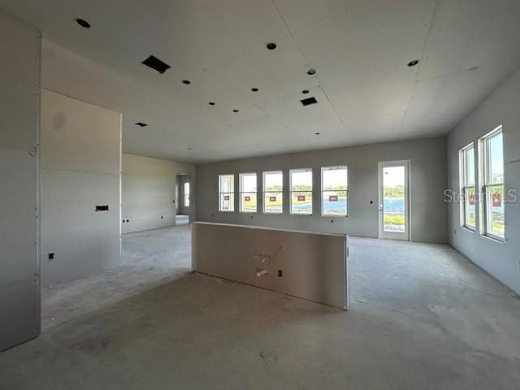 Property Slideshow image 8 of 25 | 422 junonia blvd, New Smyrna Beach, FL, 32168