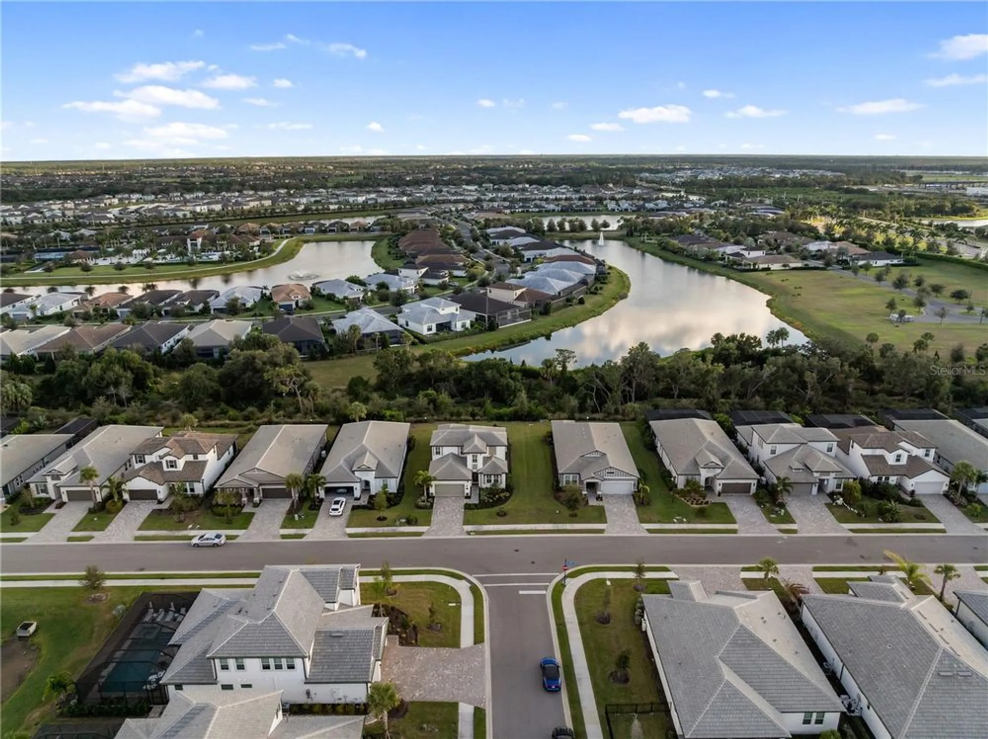 Property Slideshow image 4 of 99 | 16804 savory mist cir, Bradenton, FL, 34211