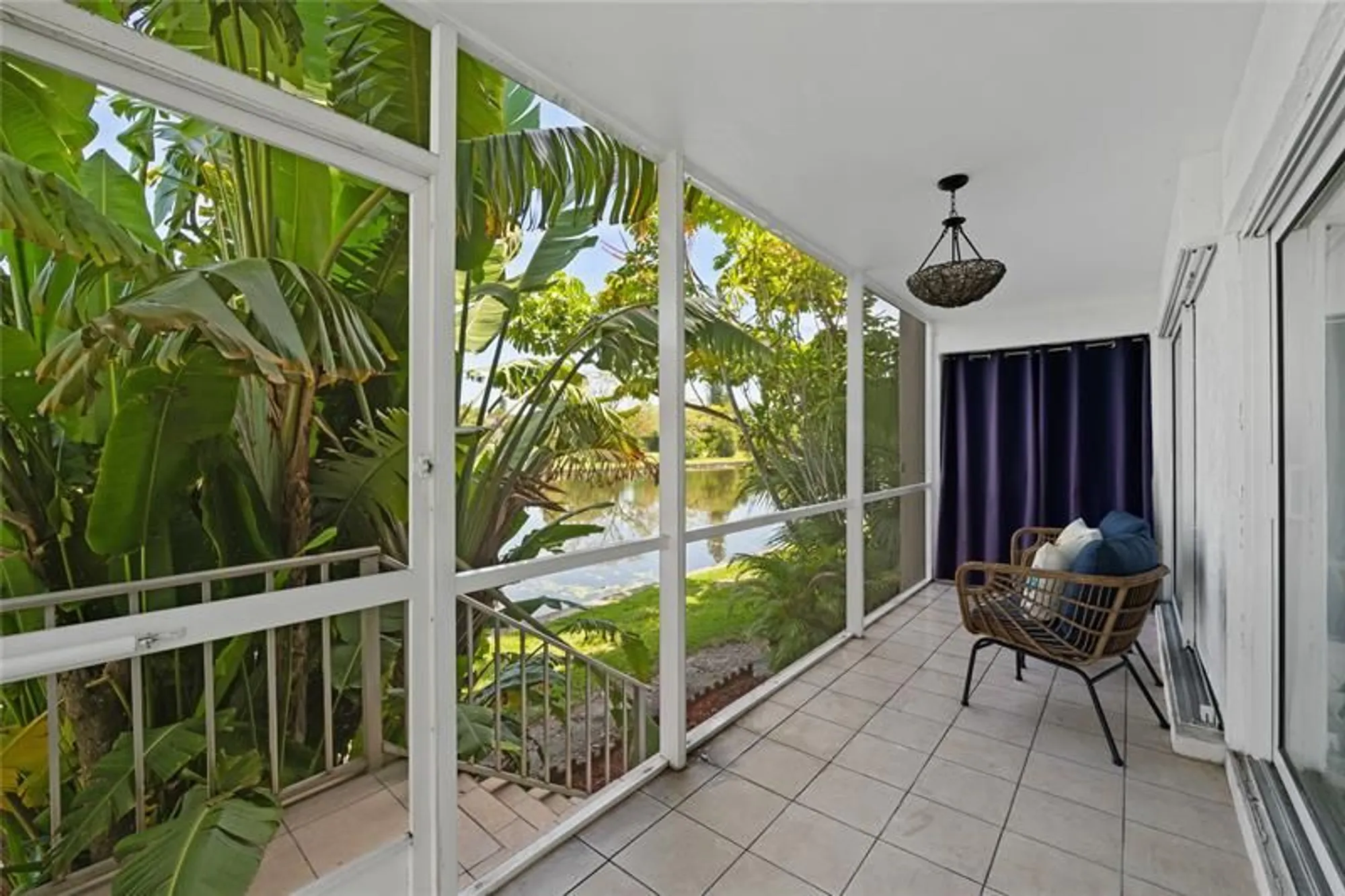 Property Slideshow image 20 of 27 | 3581 inverrary dr apt 104, Lauderhill, FL, 33319