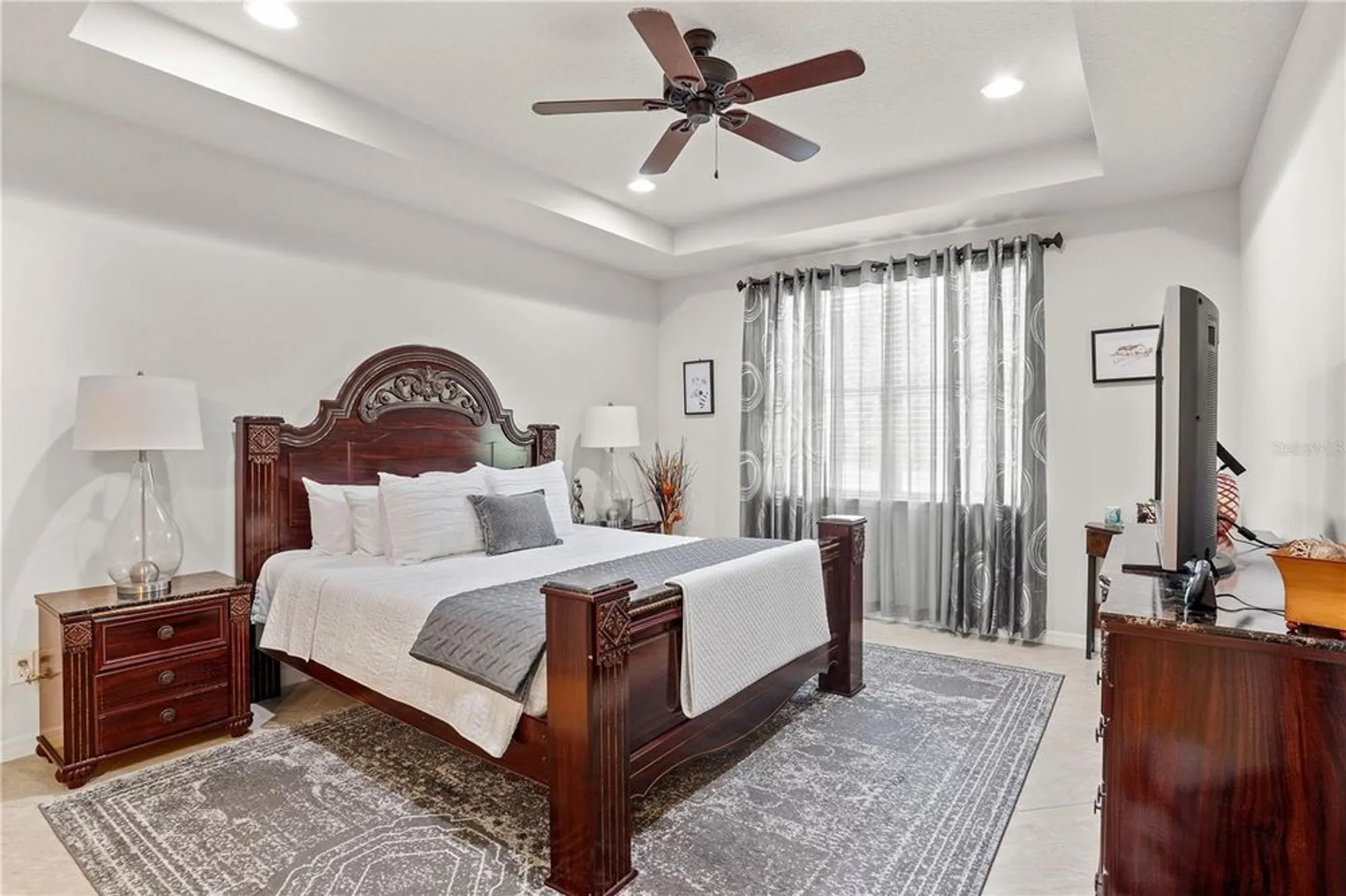 Property Slideshow image 15 of 53 | 329 alicante ct, Davenport, FL, 33837