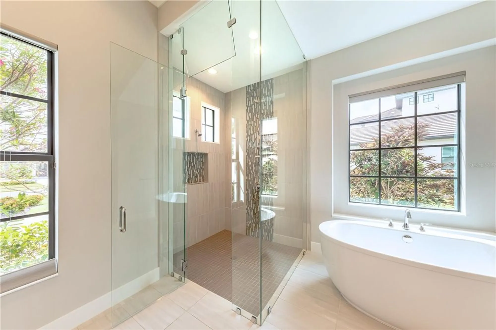 Property Slideshow image 26 of 63 | 5408 greenbrook dr, Sarasota, FL, 34238