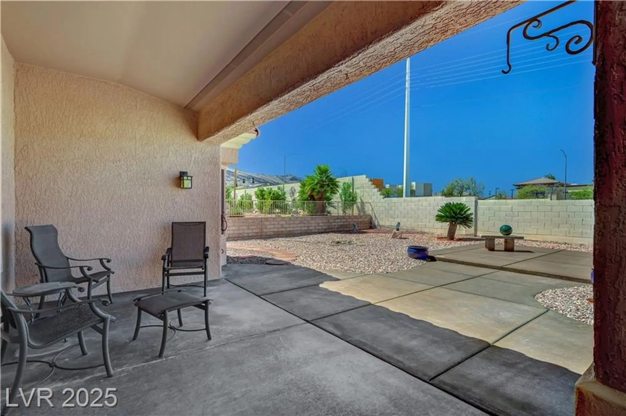 Property Slideshow image 38 of 78 | 10020 villa ridge dr, Las Vegas, NV, 89134
