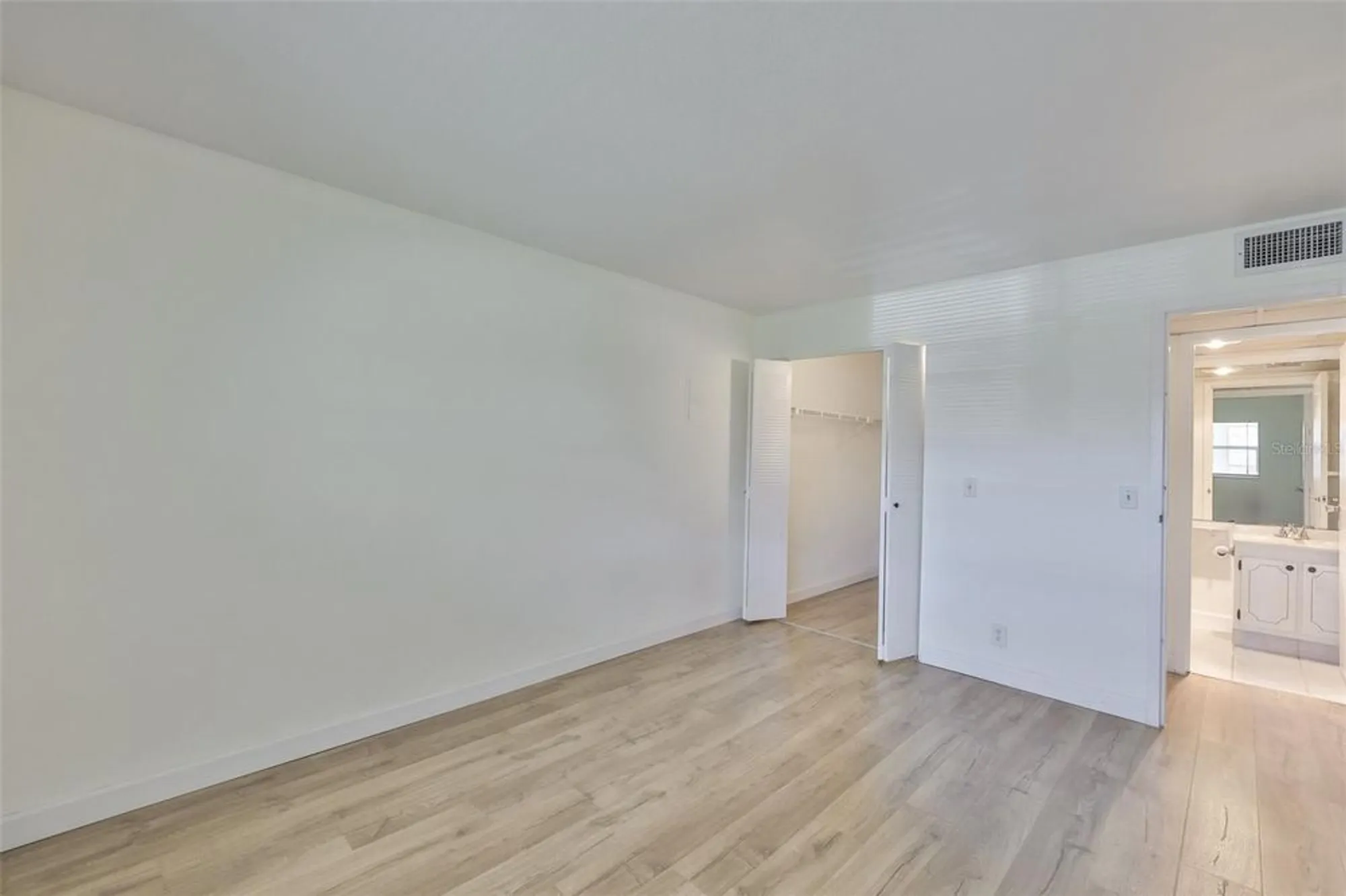 Property Slideshow image 11 of 46 | 1811 bedford ln 153, Sun City Center, FL, 33573