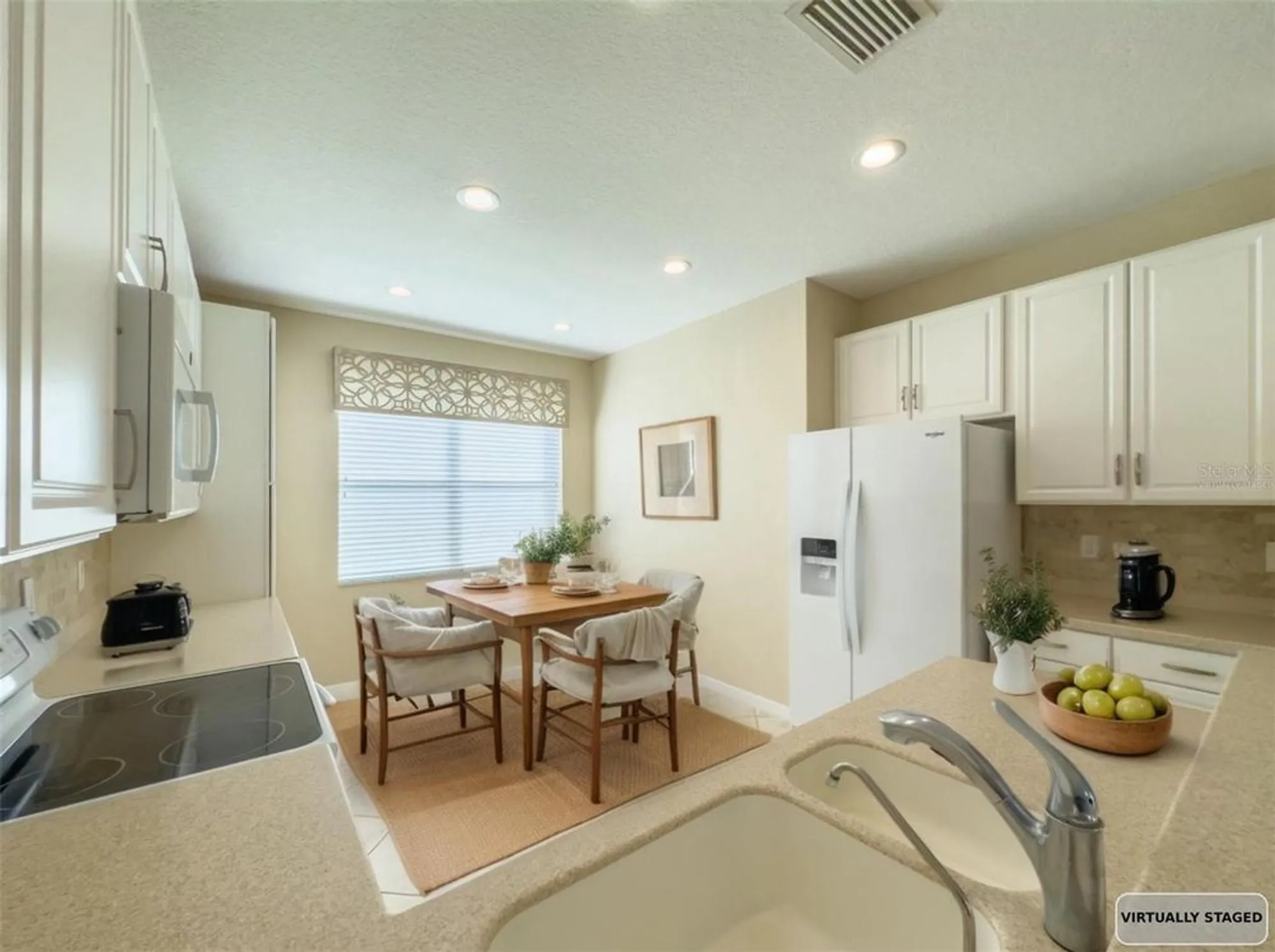 Property Slideshow image 15 of 88 | 16233 amethyst key dr, Wimauma, FL, 33598