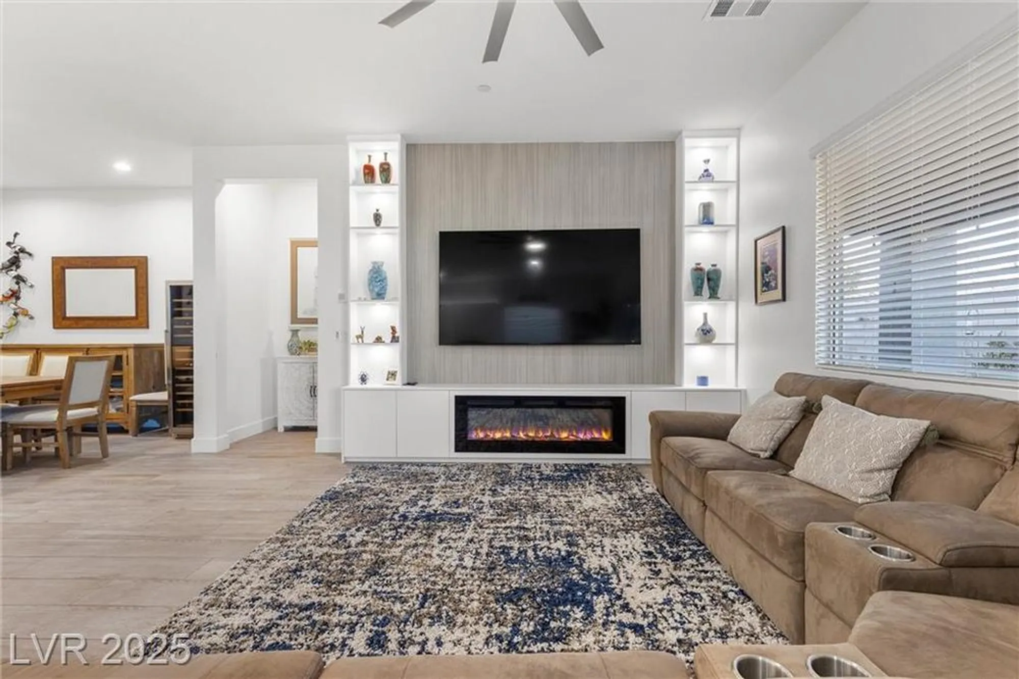 Property Slideshow image 13 of 55 | 12476 heritage bend dr, Las Vegas, NV, 89138