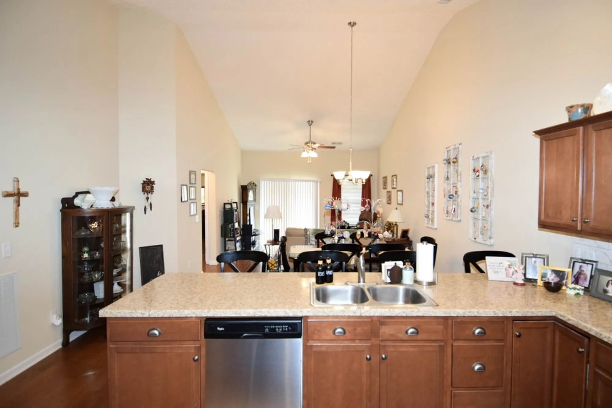 Property Slideshow image 23 of 43 | 395 devon chase hl 4703, Gallatin, TN, 37066