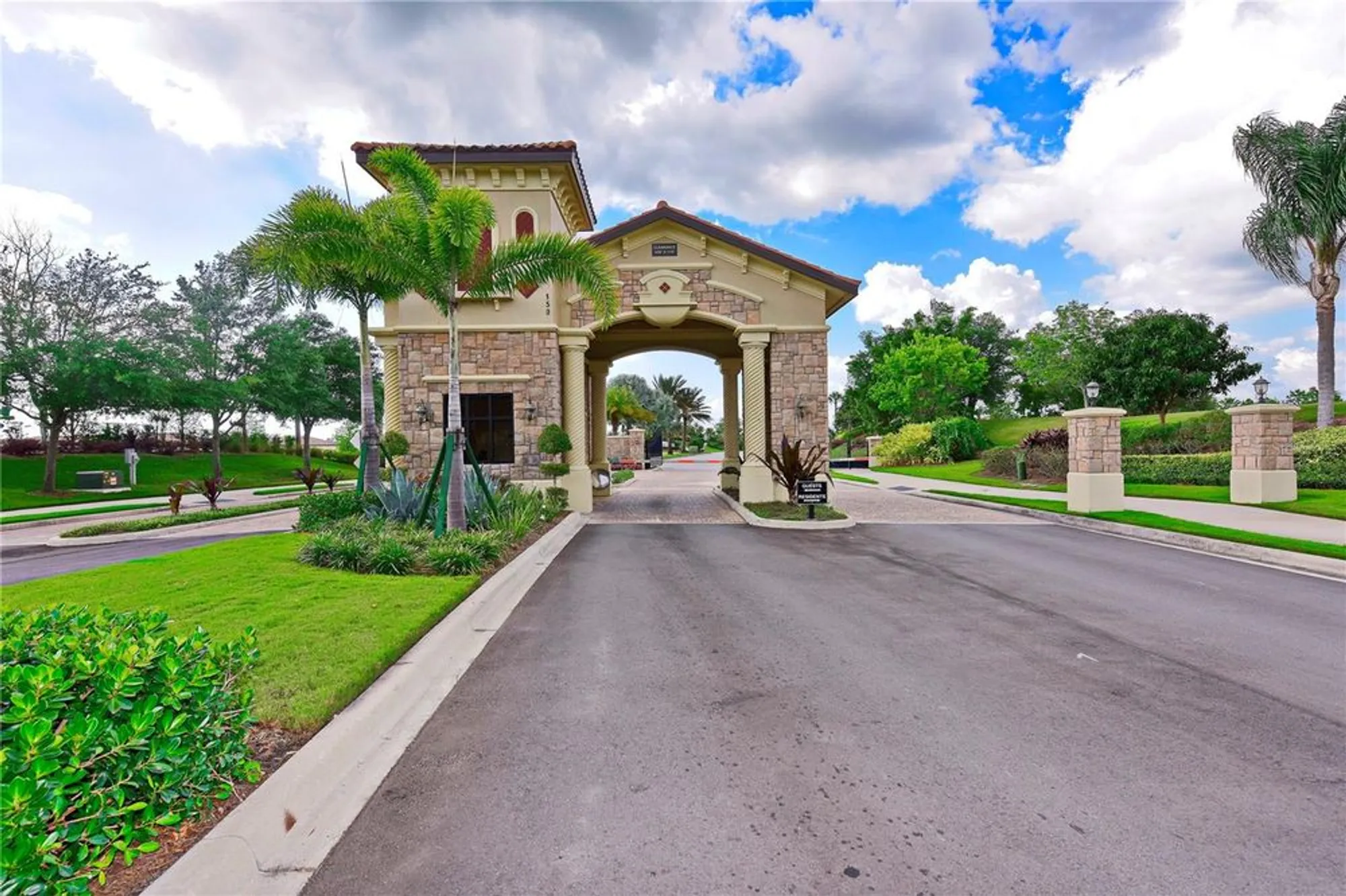 Property Slideshow image 41 of 68 | 9019 heritage sound dr, Bradenton, FL, 34212