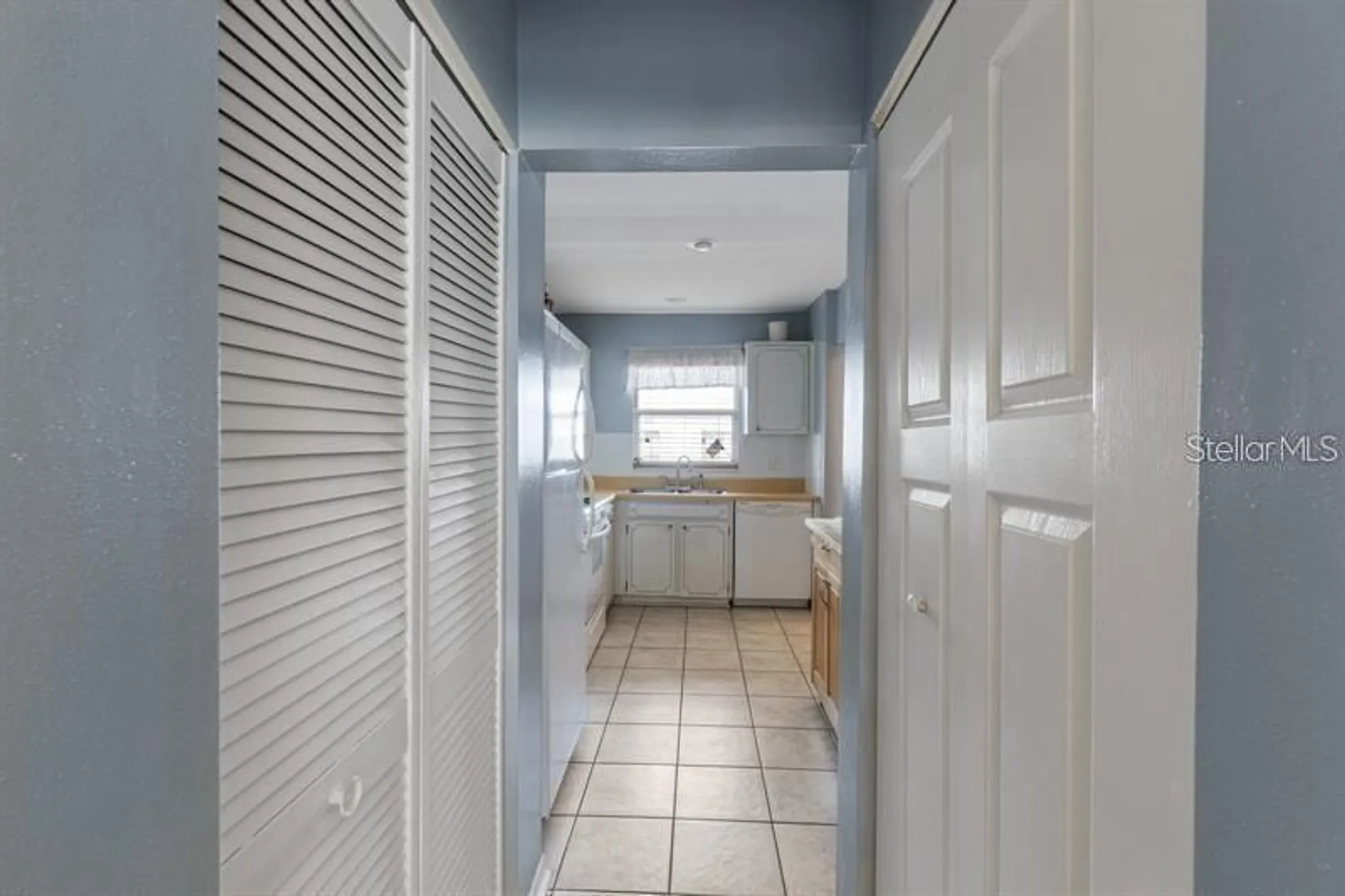 Property Slideshow image 8 of 40 | 5521 80th st n unit 503, St Petersburg, FL, 33709