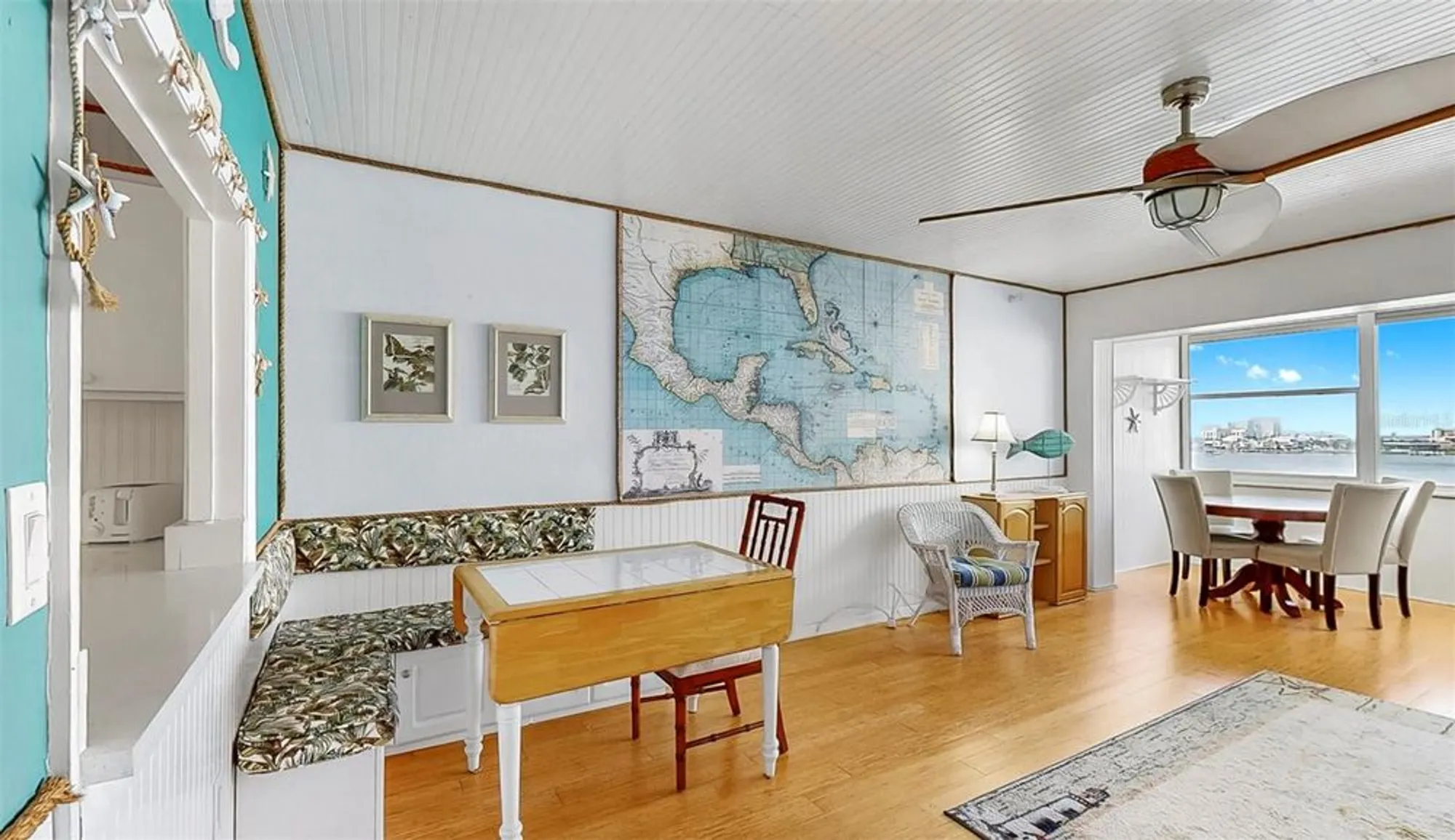 Property Slideshow image 29 of 46 | 4550 cove cir apt 605, Saint Petersburg, FL, 33708