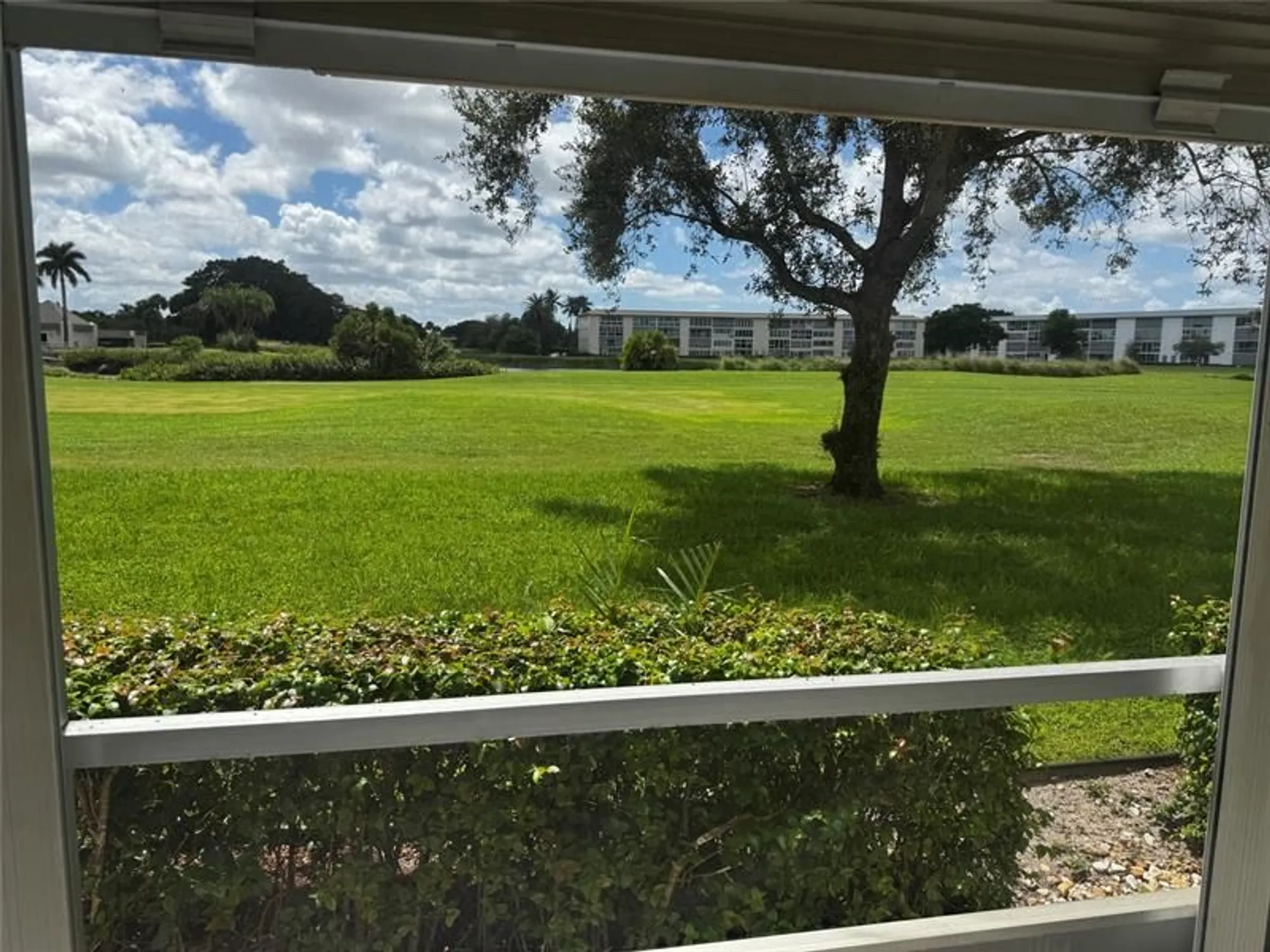 Property Slideshow image 8 of 58 | 3302 aruba way m1, Coconut Creek, FL, 33066