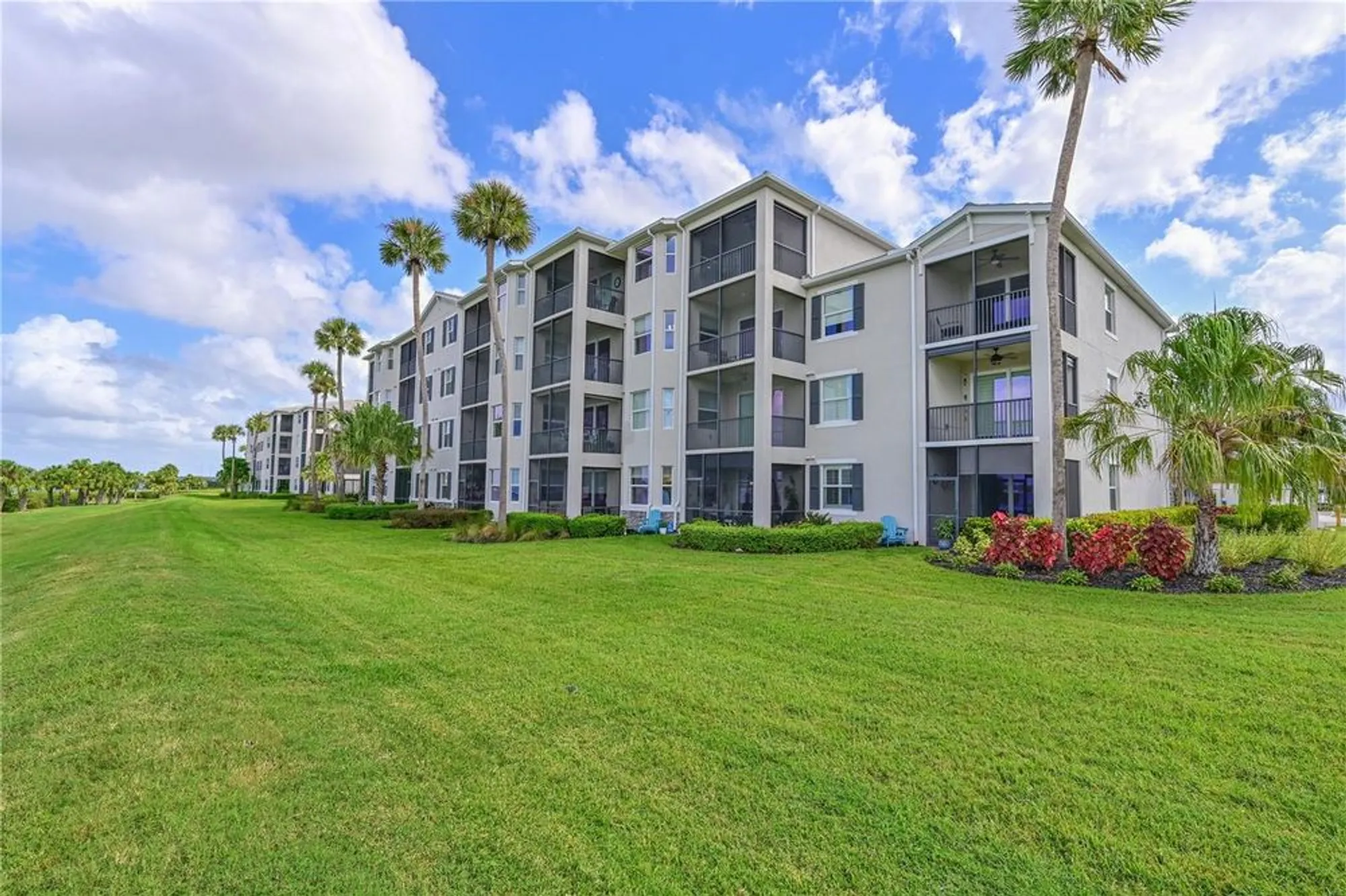 Property Slideshow image 26 of 74 | 910 tidewater shores loop 102, Bradenton, FL, 34208