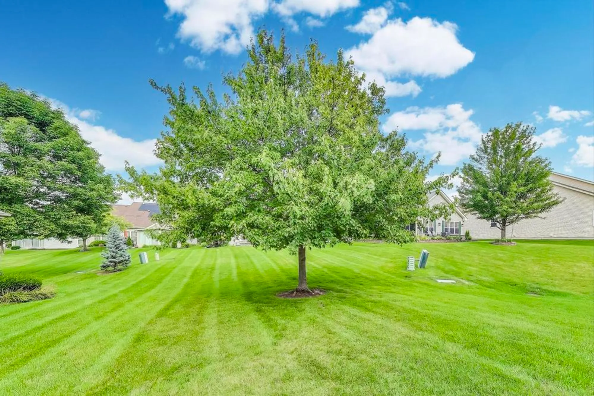 Property Slideshow image 39 of 44 | 13453 tall pines ln, Plainfield, IL, 60544