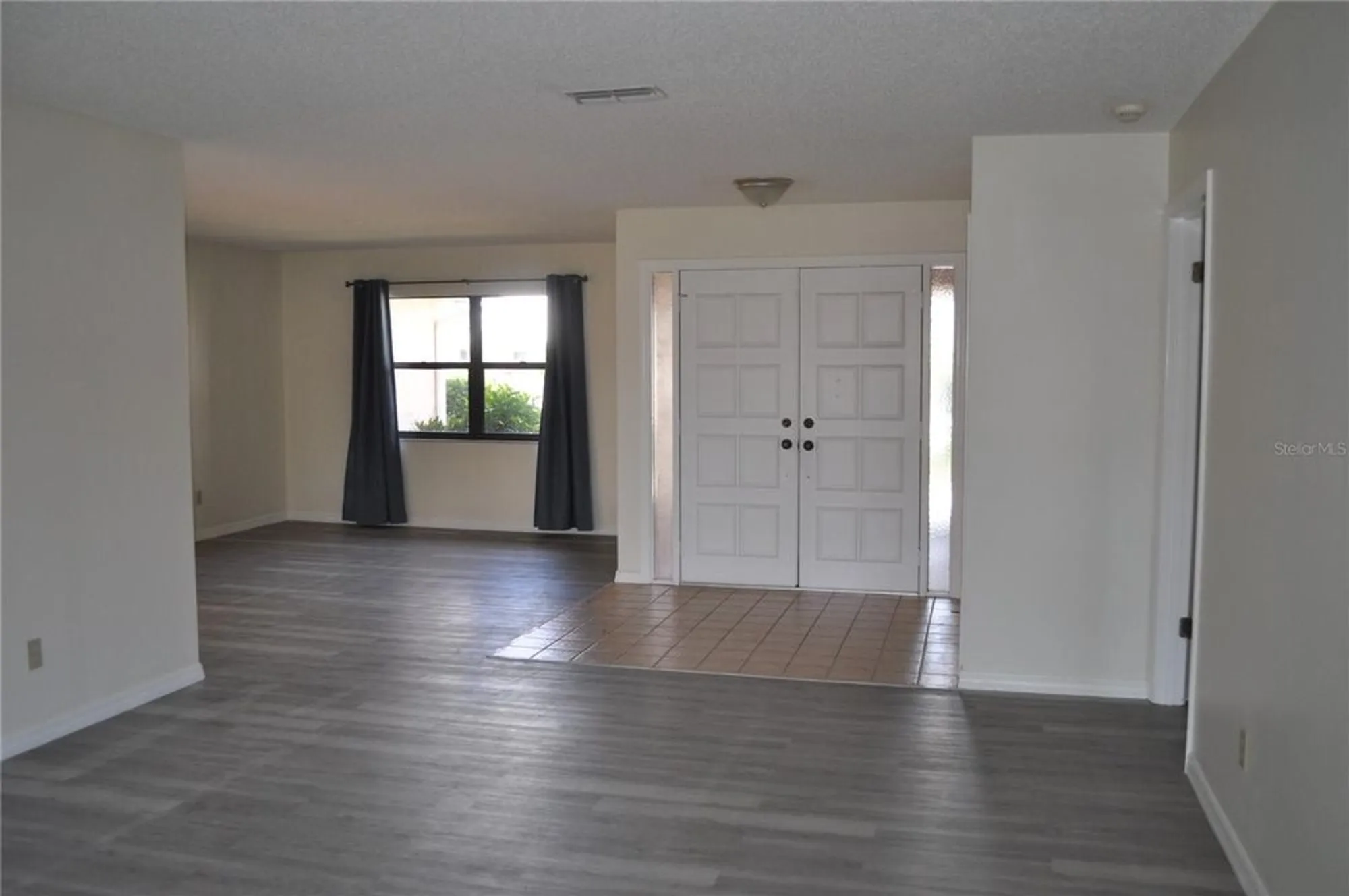 Property Slideshow image 2 of 11 | 721 elkhorn rd, Sun City Center, FL, 33573