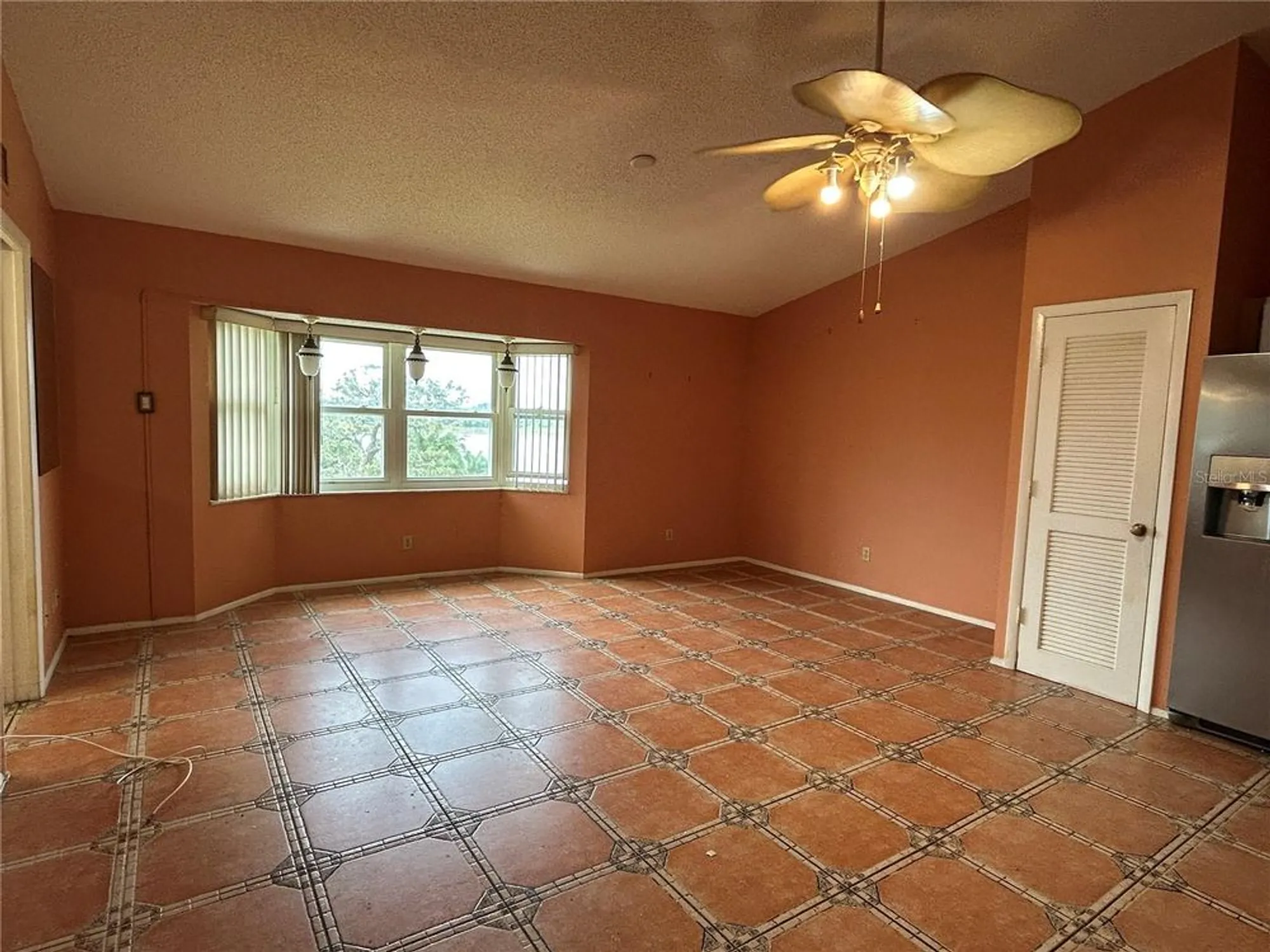 Property Slideshow image 8 of 34 | 2221 norwegian dr 57, Clearwater, FL, 33763