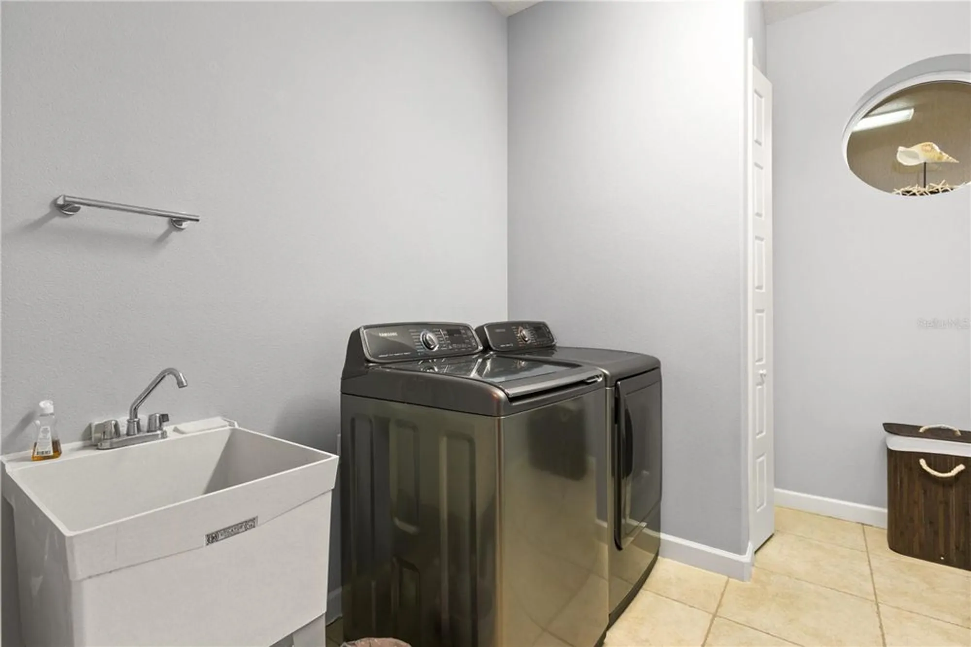 Property Slideshow image 40 of 66 | 8065 bridgeport bay cir, Mount Dora, FL, 32757