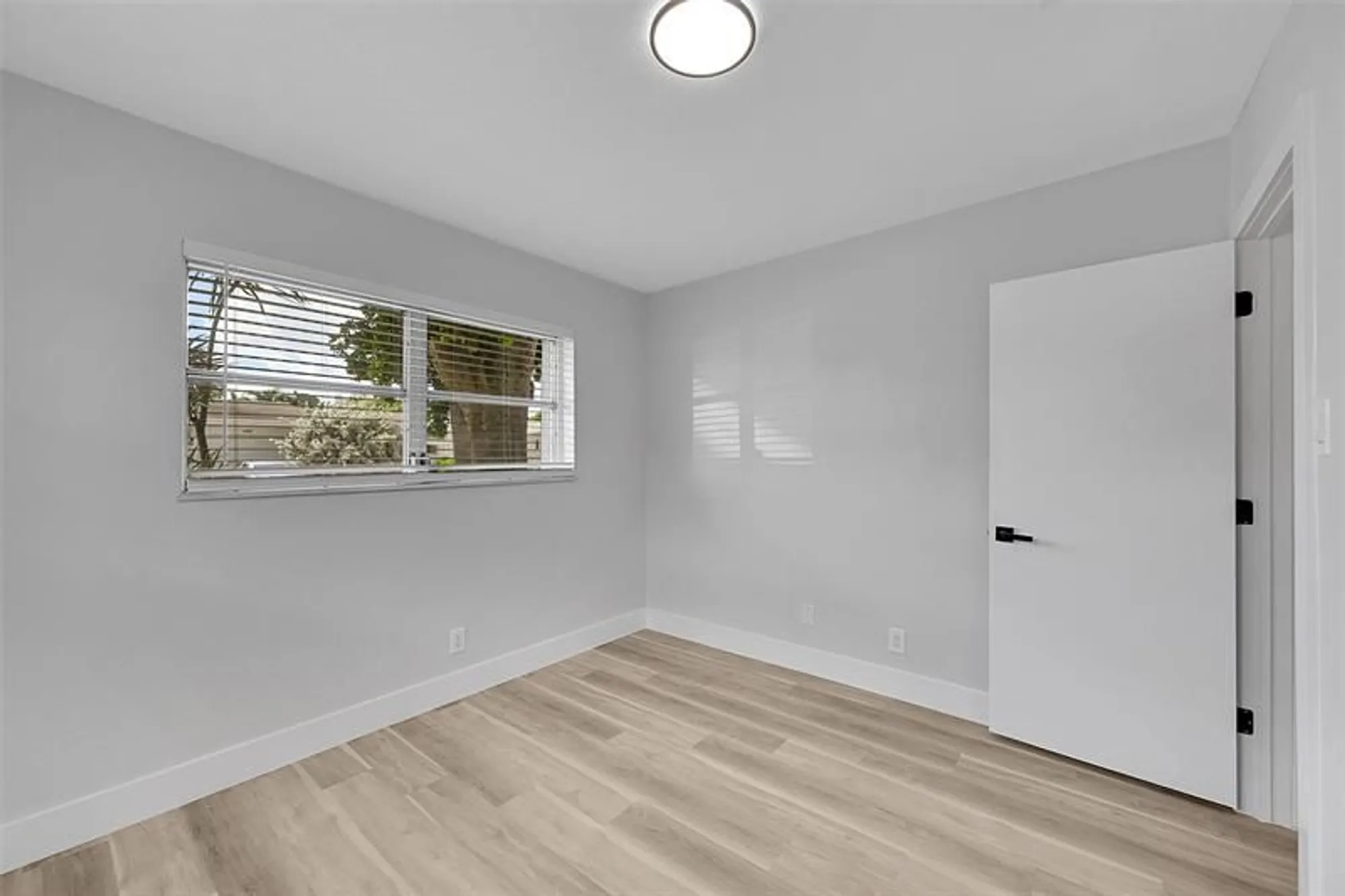 Property Slideshow image 29 of 35 | 6925 nw 11th st, Margate, FL, 33063