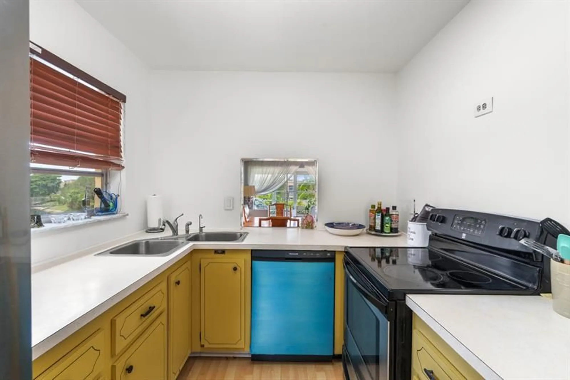 Property Slideshow image 44 of 58 | 5961 nw 61st ave apt 301, Tamarac, FL, 33319