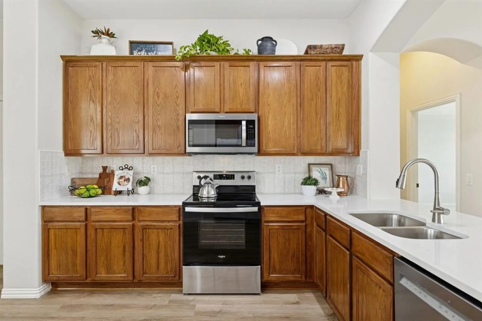 Property Slideshow image 10 of 31 | 10101 southpoint ct, Denton, TX, 76207