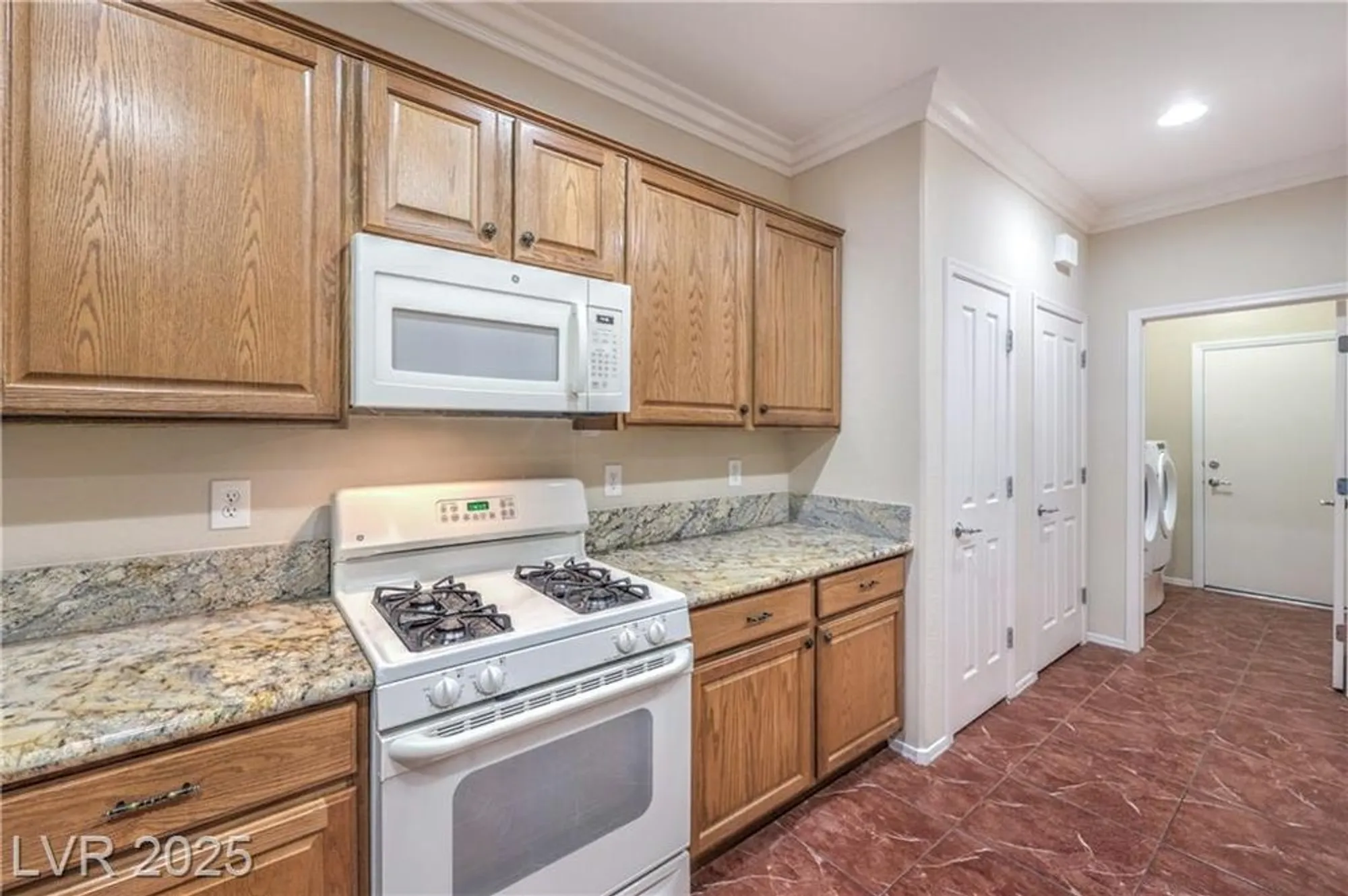 Property Slideshow image 13 of 52 | 2519 ashen light dr, Henderson, NV, 89044
