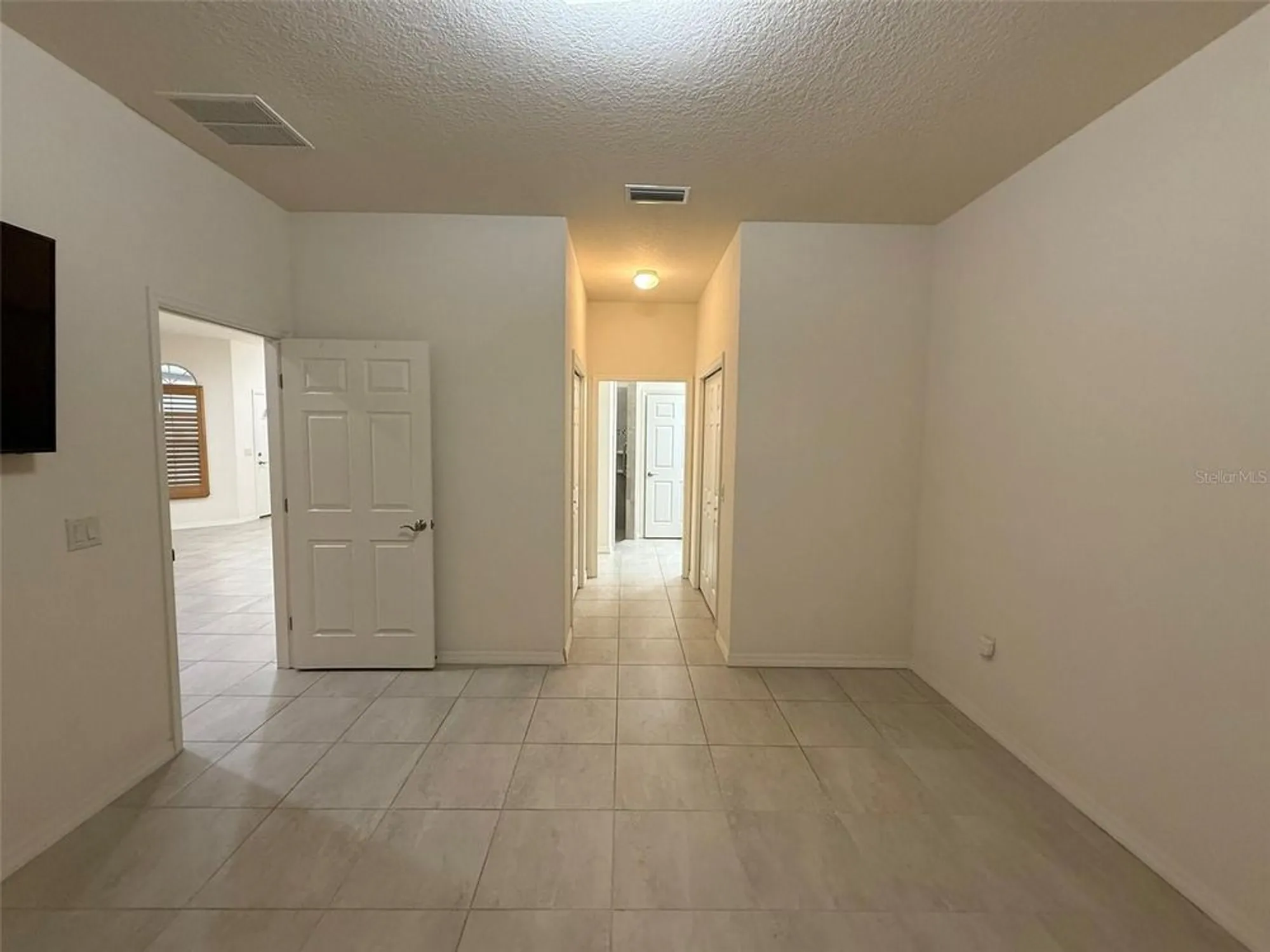 Property Slideshow image 16 of 32 | 1579 vienna square dr, Winter Haven, FL, 33884