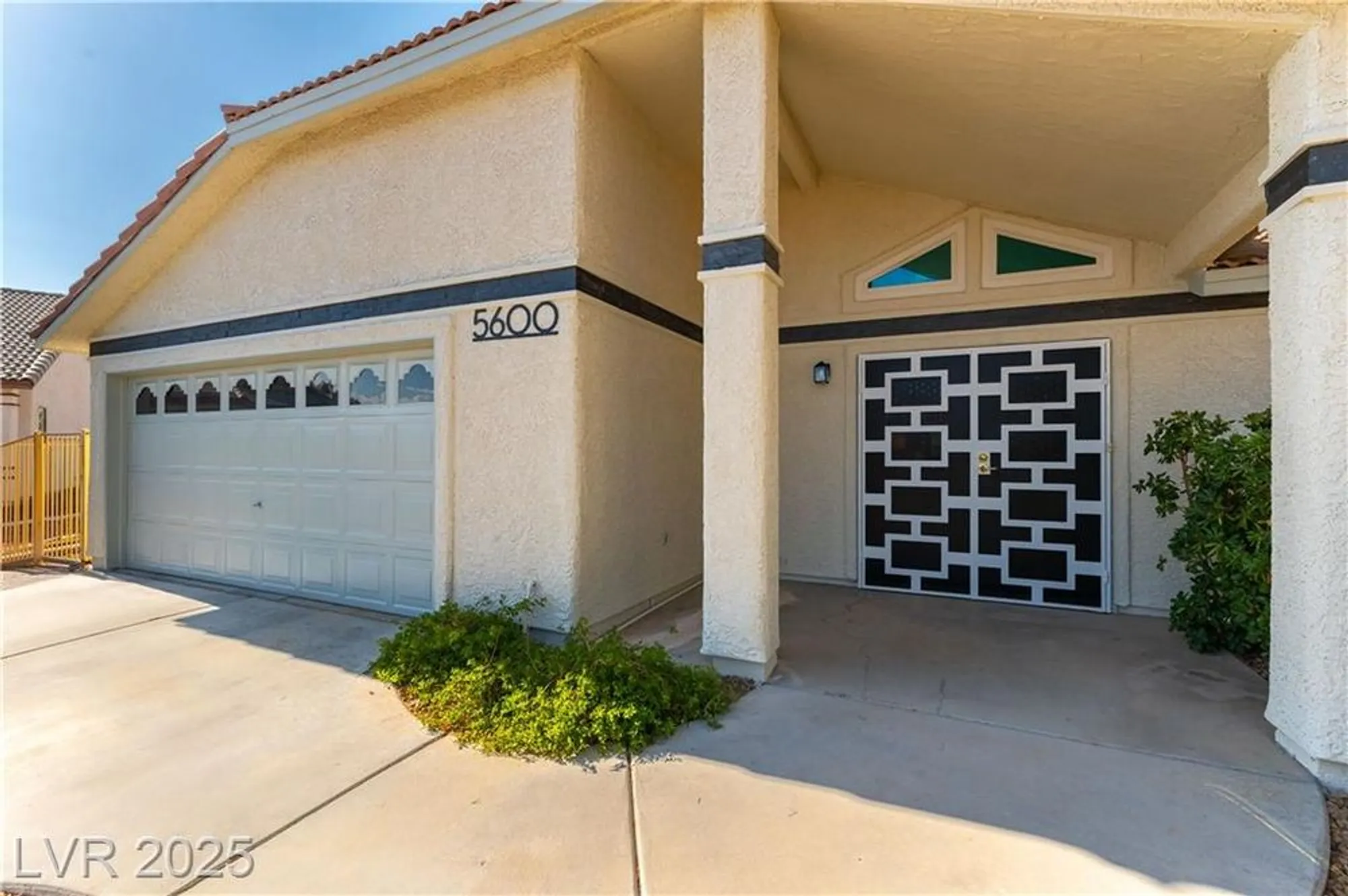 Property Slideshow image 4 of 42 | 5600 segolilly cir, Las Vegas, NV, 89130